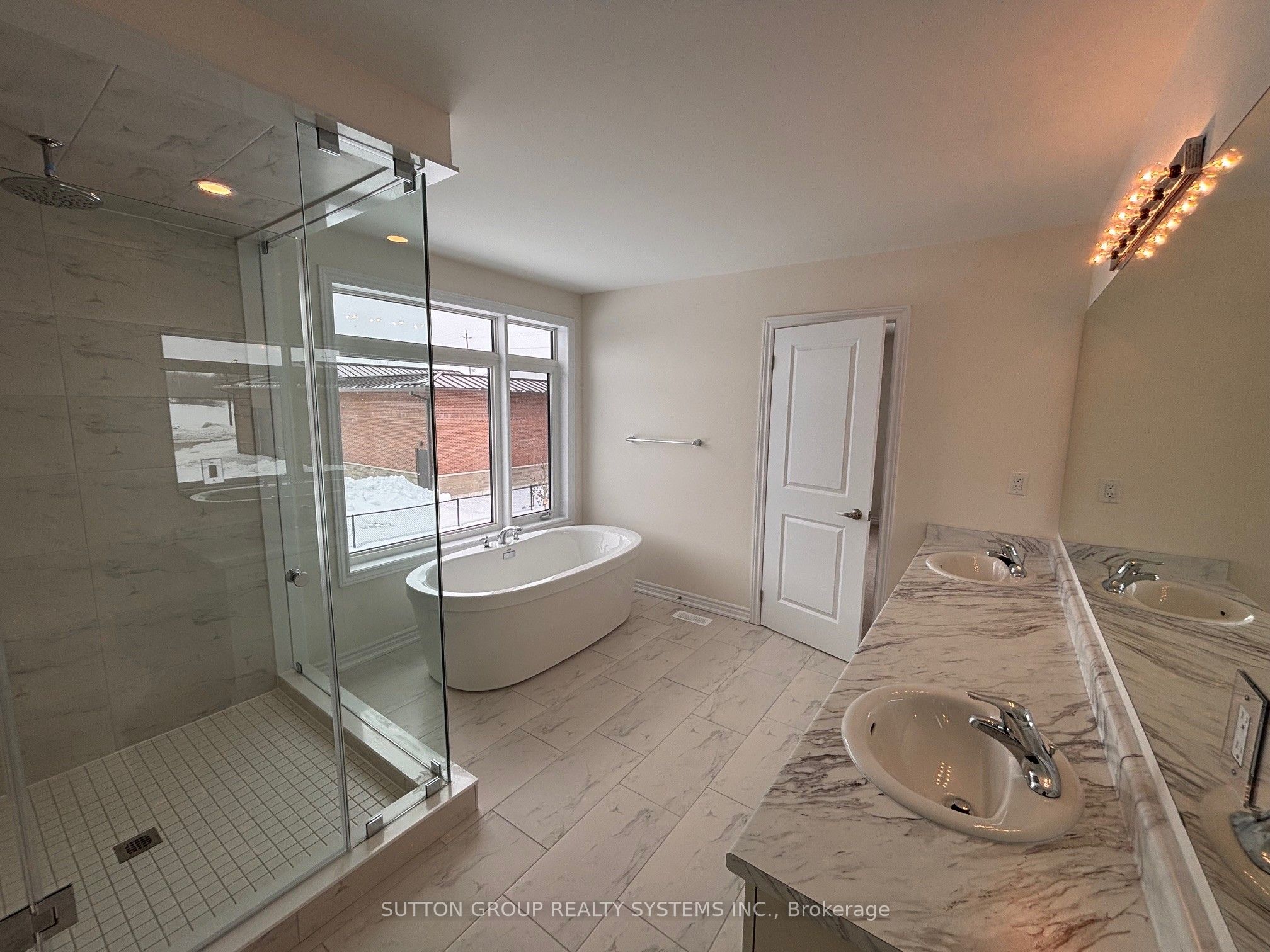 Additional image 4 of 24 Federica Crescent, Wasaga Beach, ON, L9Z 0N5