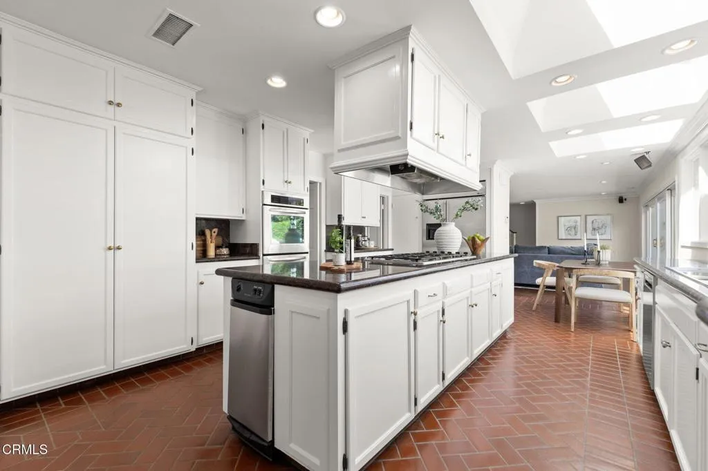 Additional image 83 of 534 Vallombrosa Drive, Pasadena, CA 91107