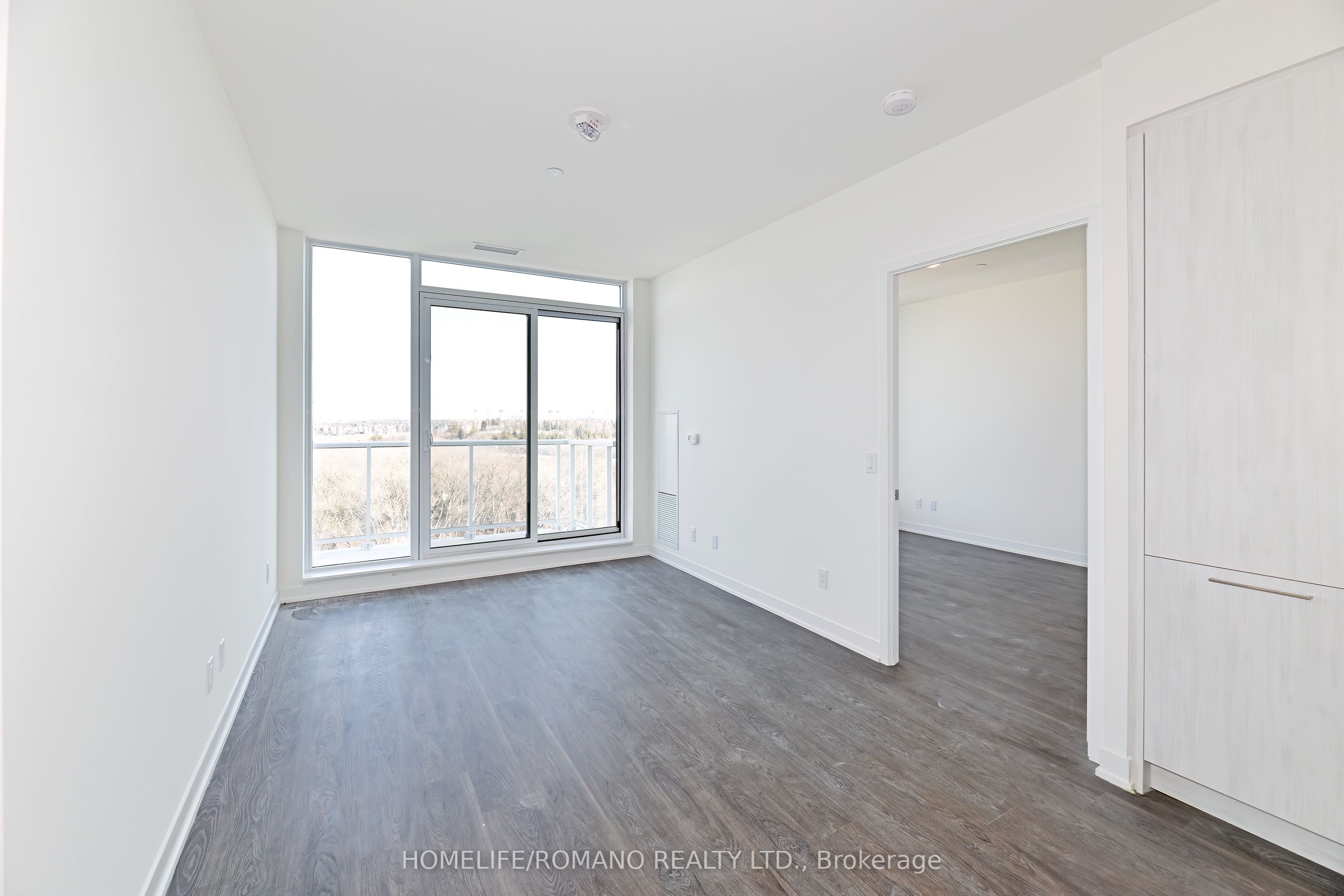Additional image 3 of 806-6 David Eyer Road, Richmond Hill, ON, L4S 1M4