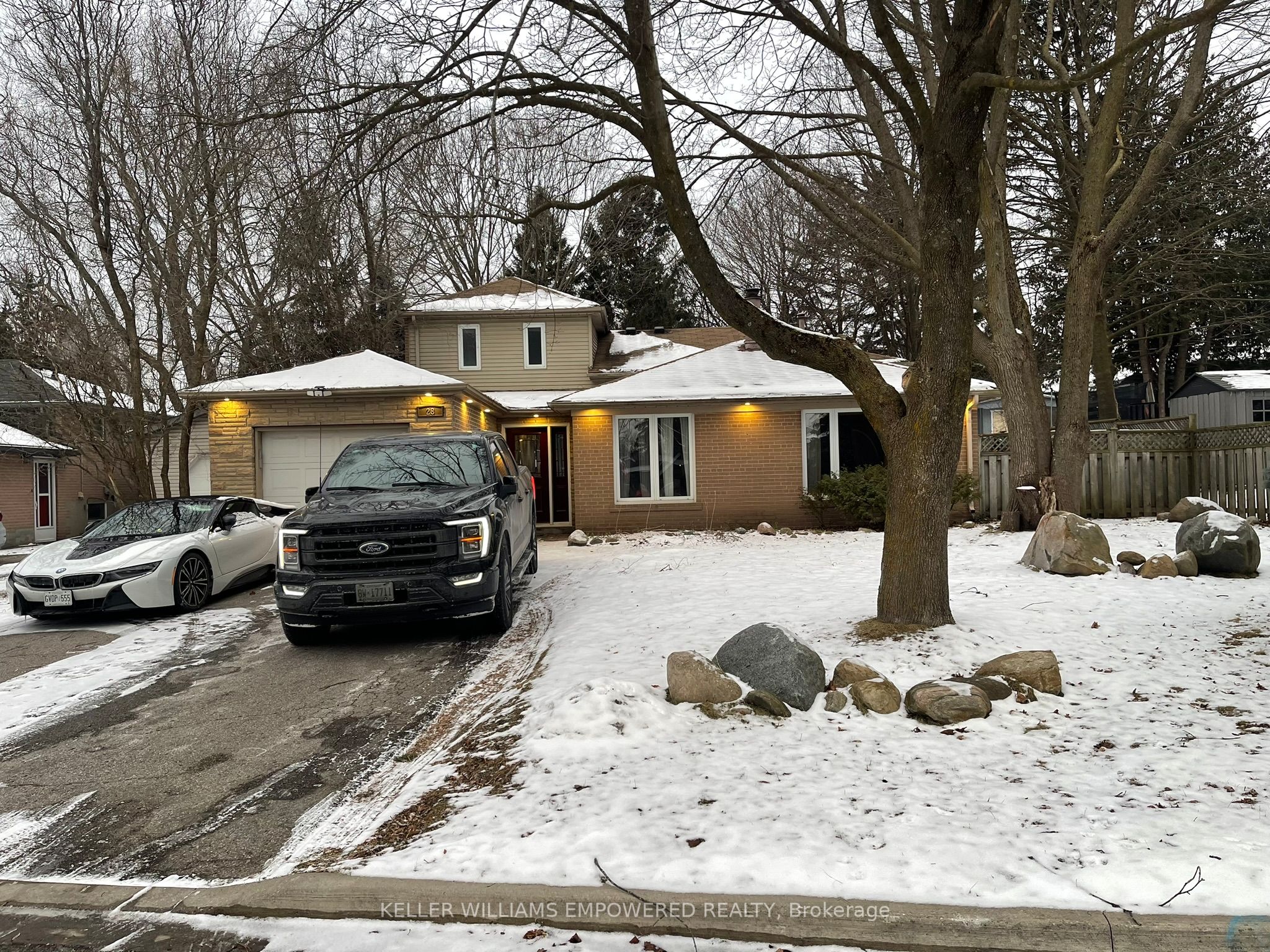 28 Foreht Crescent, Aurora, ON, L4G 3E8