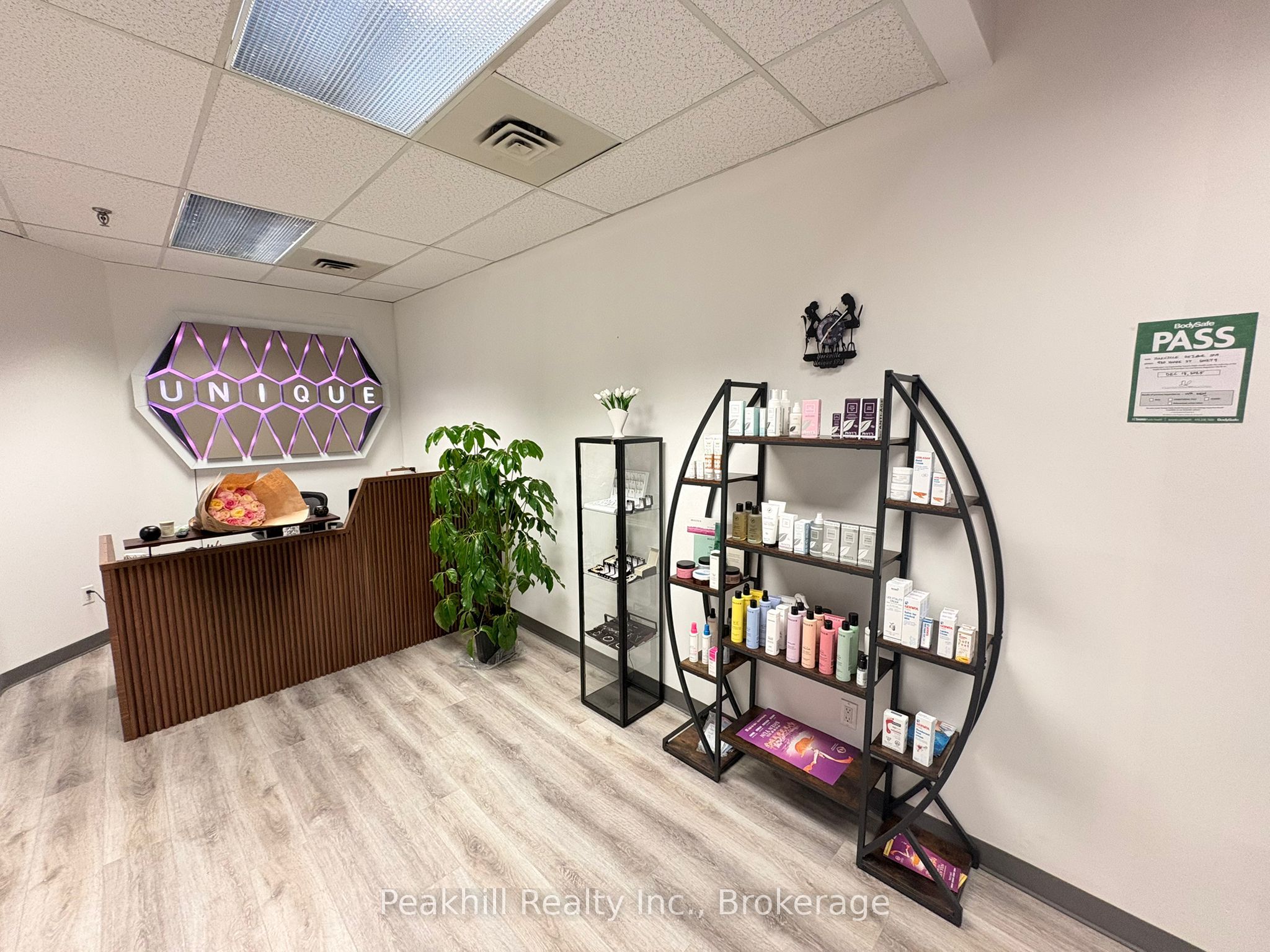Additional image 5 of 5, 6, 7, 8, -920 Yonge Street, Toronto, ON, M4W 3C7