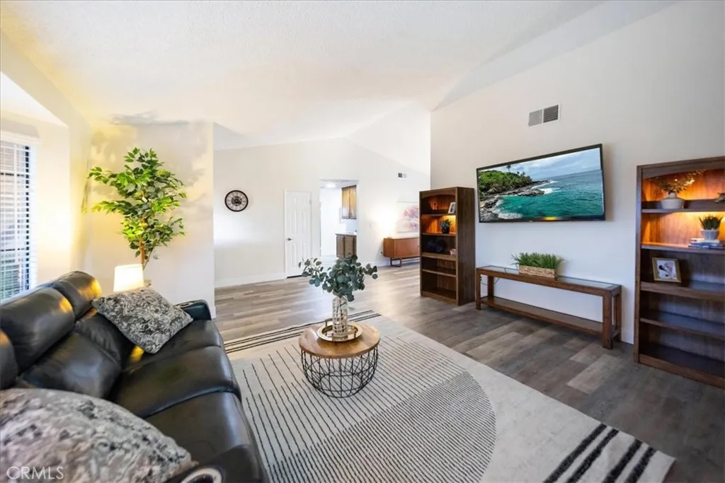 Additional image 6 of 30040 Spray Dr, Canyon Lake, CA 92587