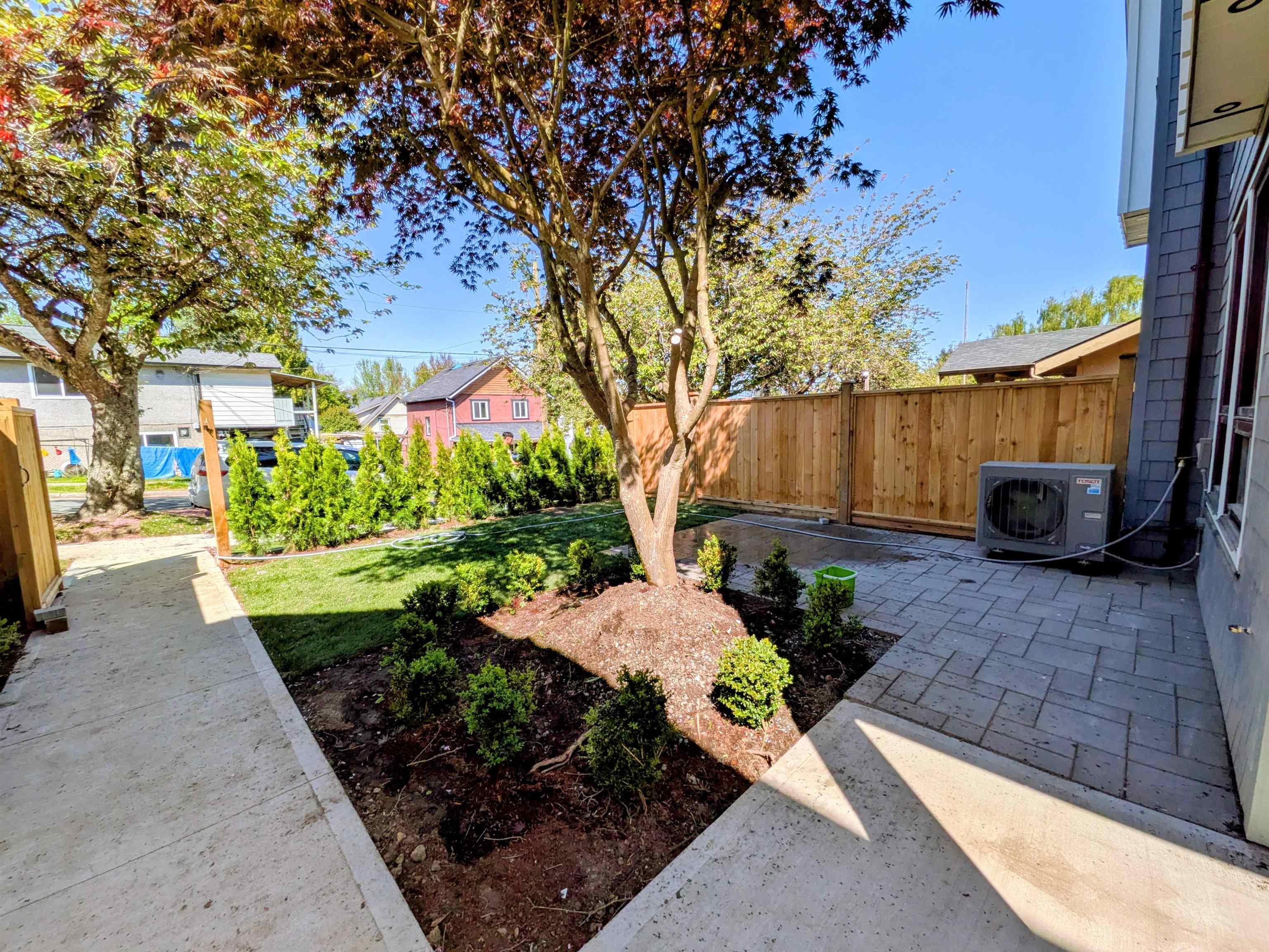 Additional image 2 of 920 16th Avenue E, Vancouver, BC, V5T 2V9