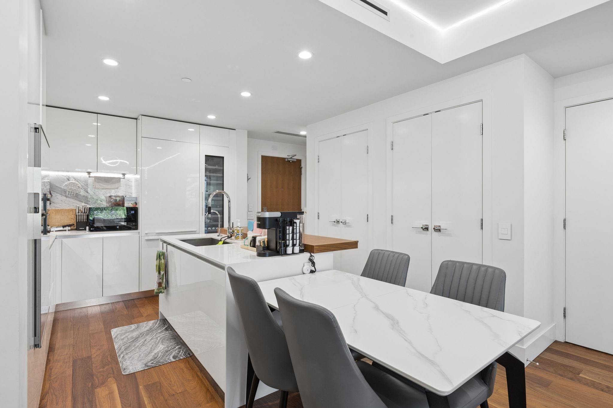 Additional image 3 of 203-7428 Alberta Street, Vancouver, BC, V5X 0J5