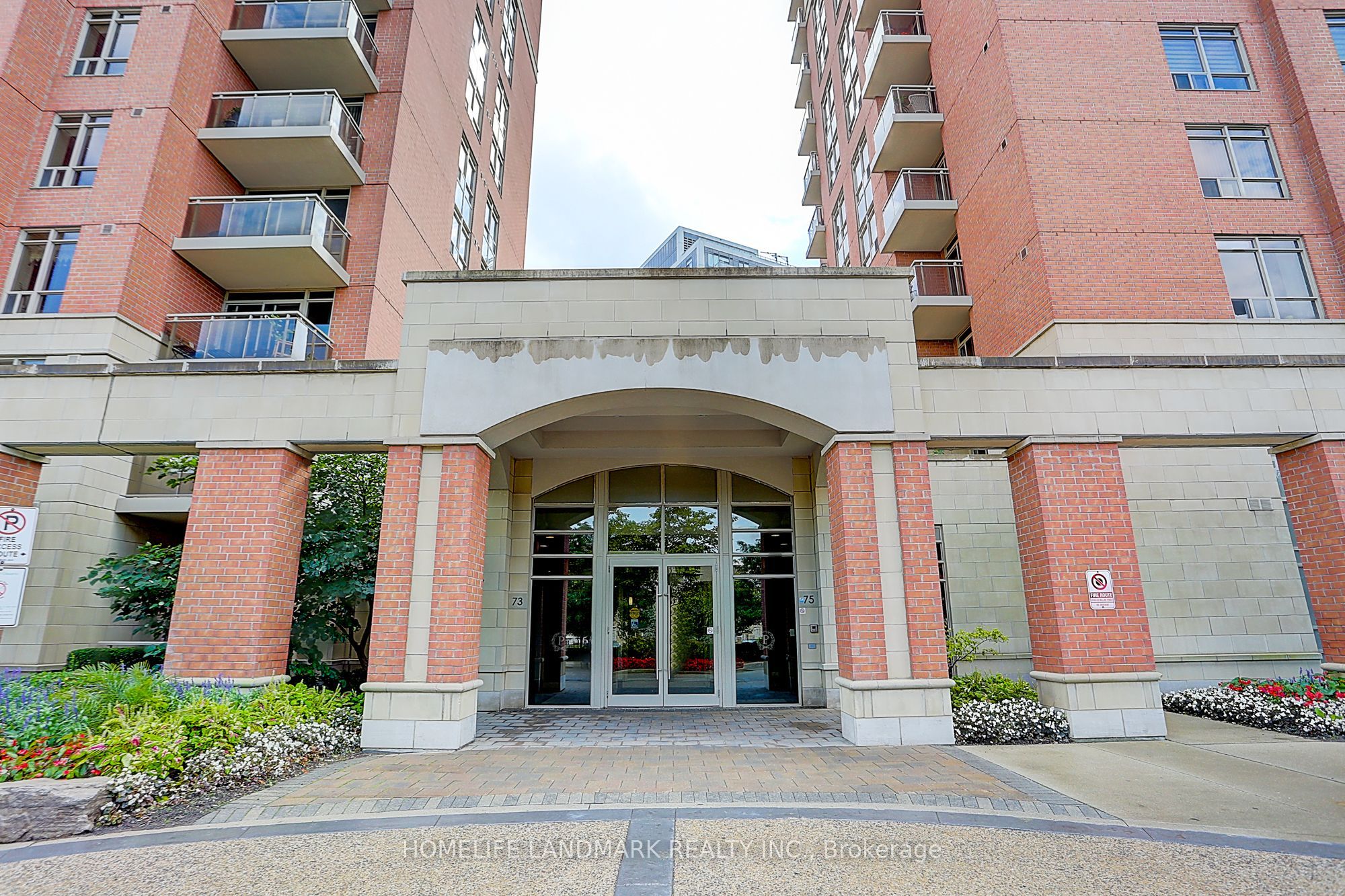 Additional image 3 of 1013-75 King William Crescent, Richmond Hill, ON, L4B 0C1