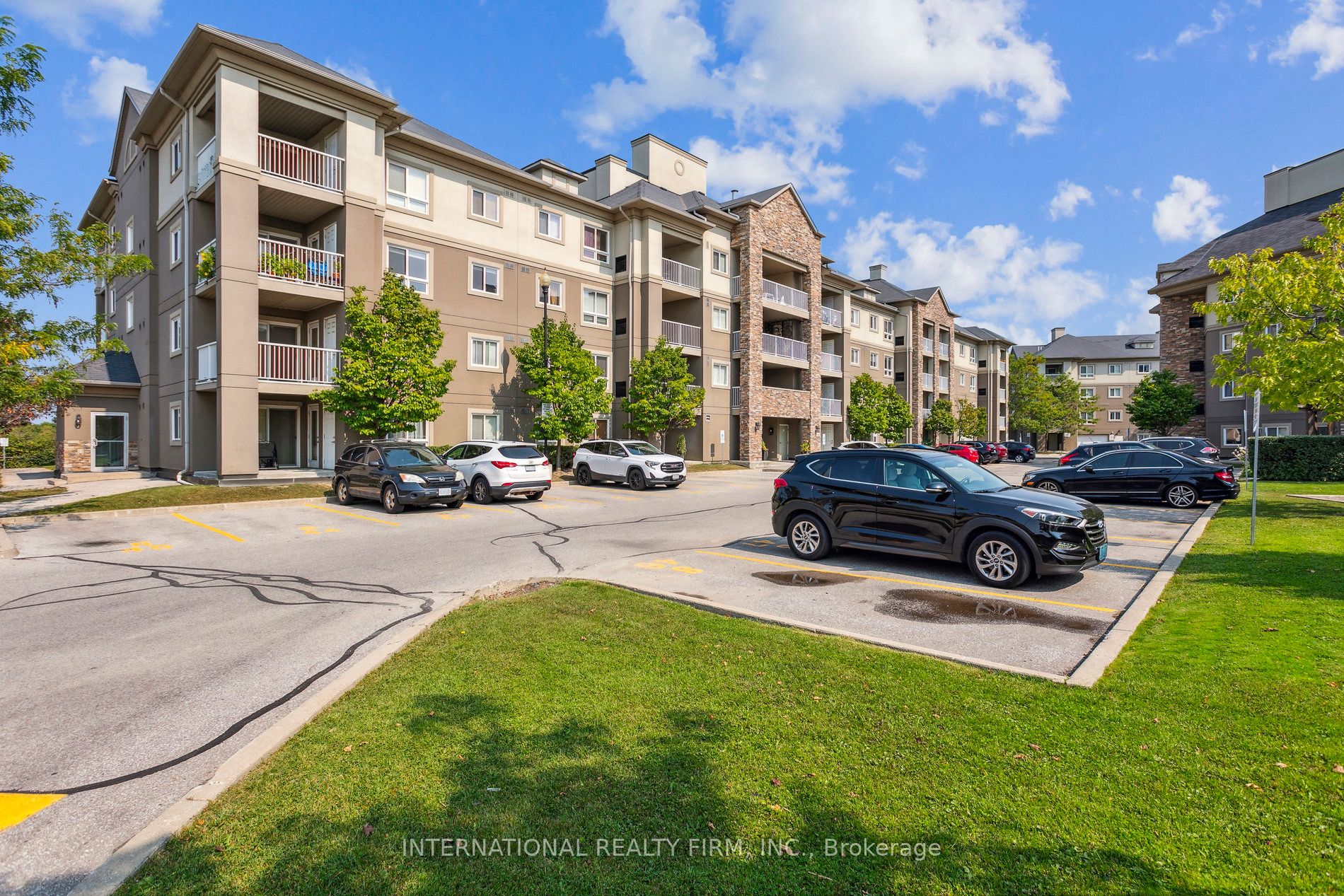 Additional image 2 of 2113-6 Dayspring Circle, Brampton, ON, L6P 2Z6