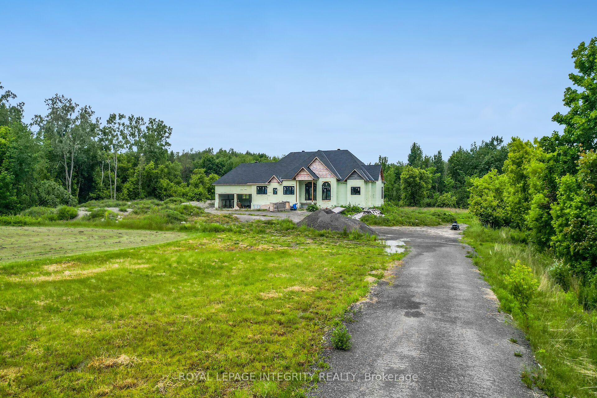 1695 Old Montreal Road, Ottawa, ON, K4C 1G7