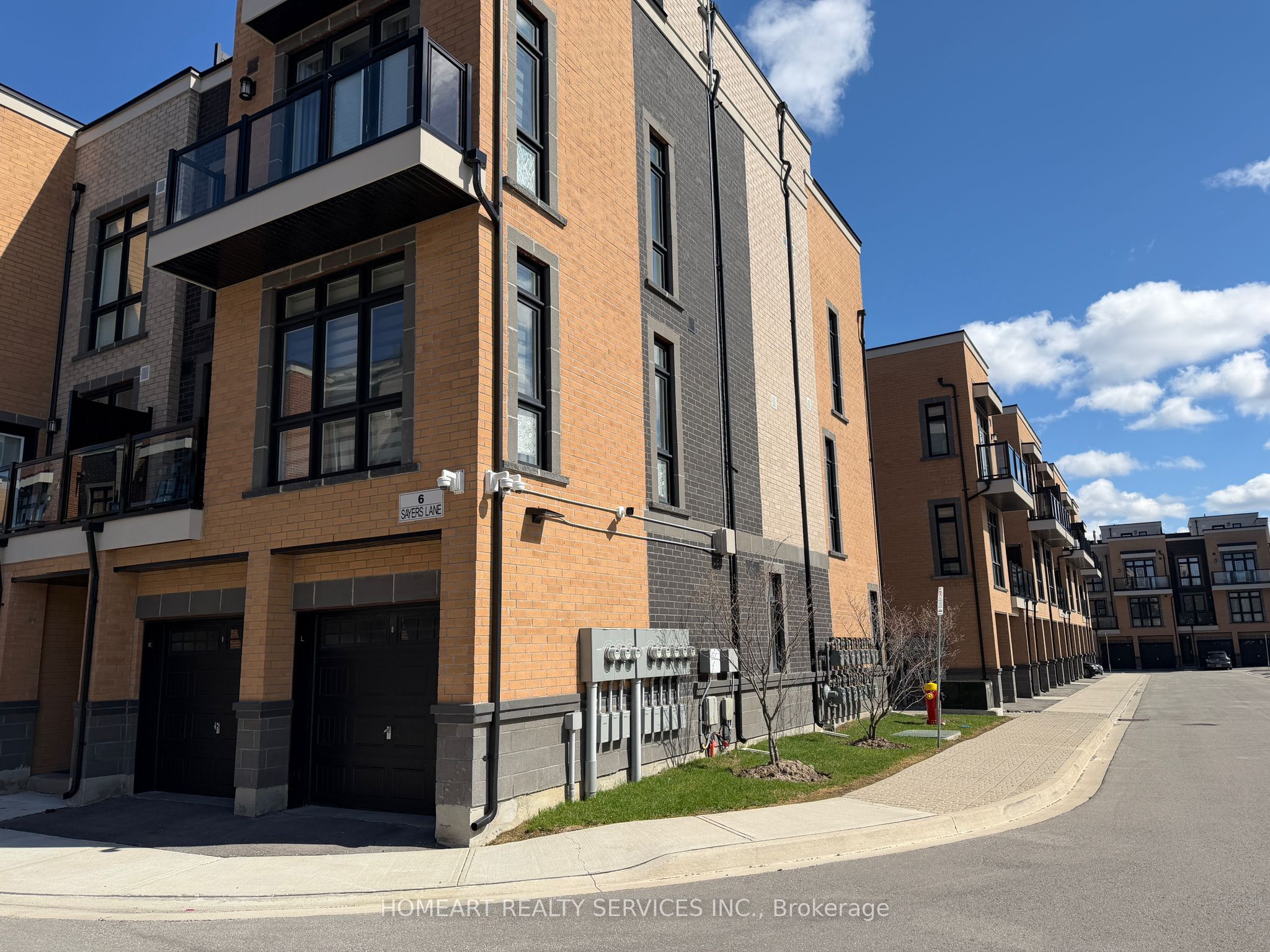 Additional image 2 of 8-6 Sayers Lane, Richmond Hill, ON, L4E 1J4