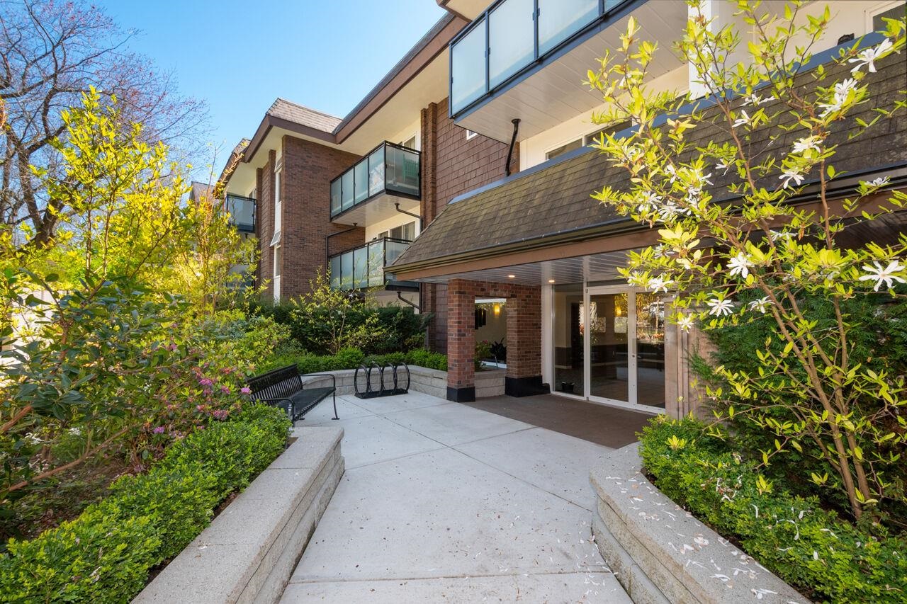Additional image 3 of 302-2250 Oxford Street, Vancouver, BC, V5L 1G1