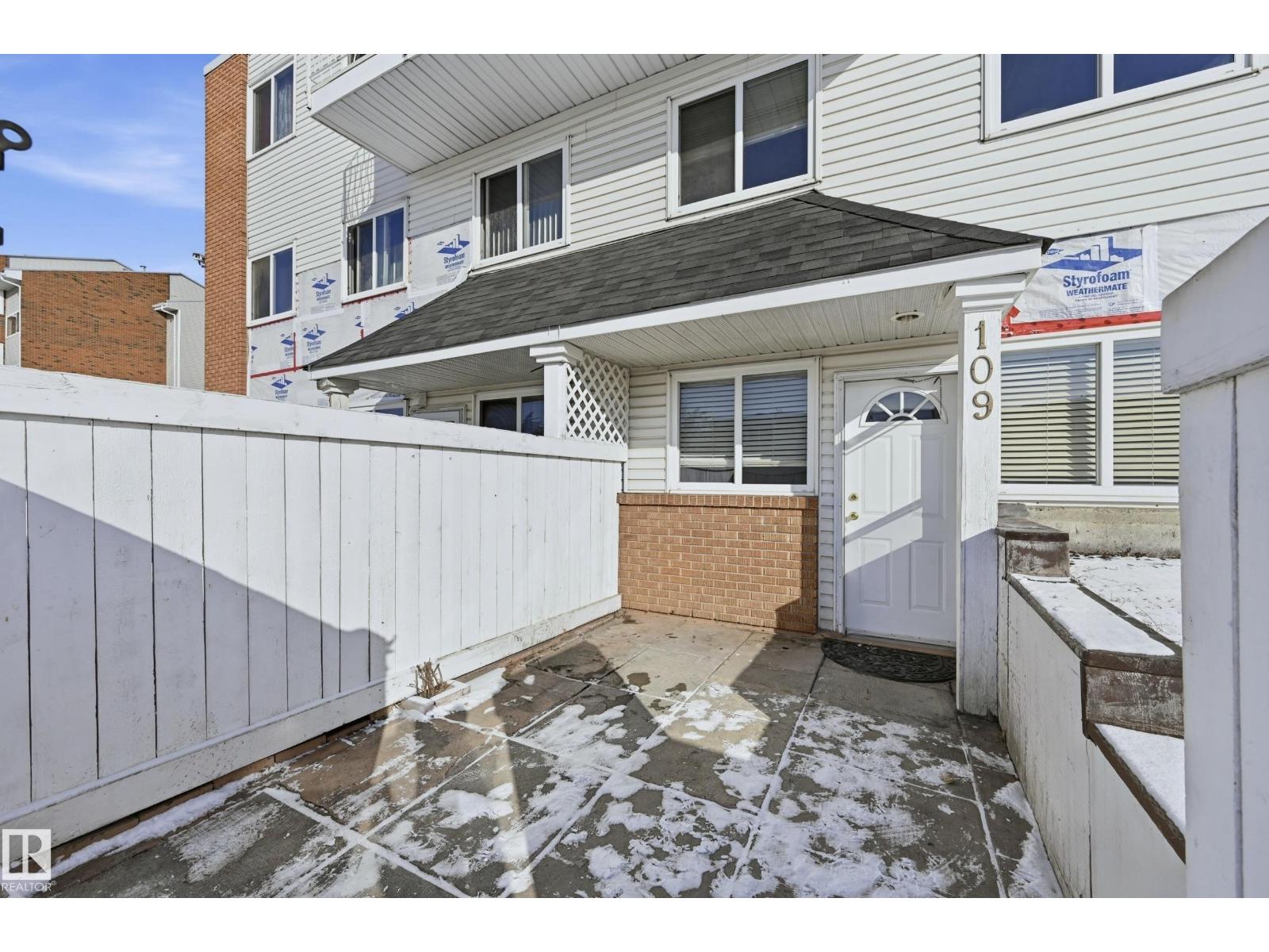 109-14530 52 Street NW, Edmonton, AB, T5A3K5