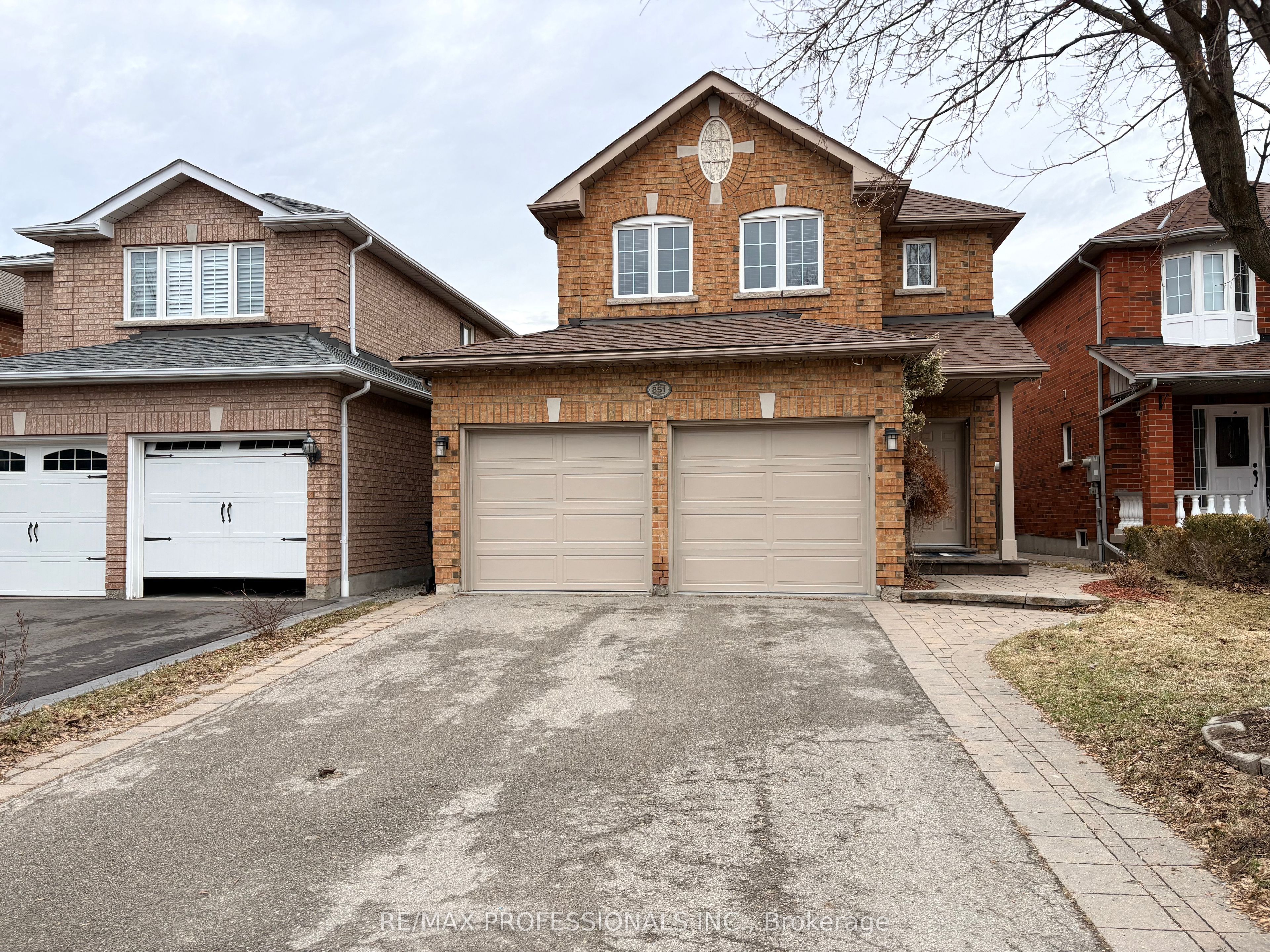 Additional image 2 of Lower Level-851 Clemens Crescent, Mississauga, ON, L5V 2S8