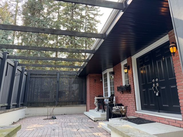 1184 Kingston Rd Road N, Pickering, ON, L1V 1B4