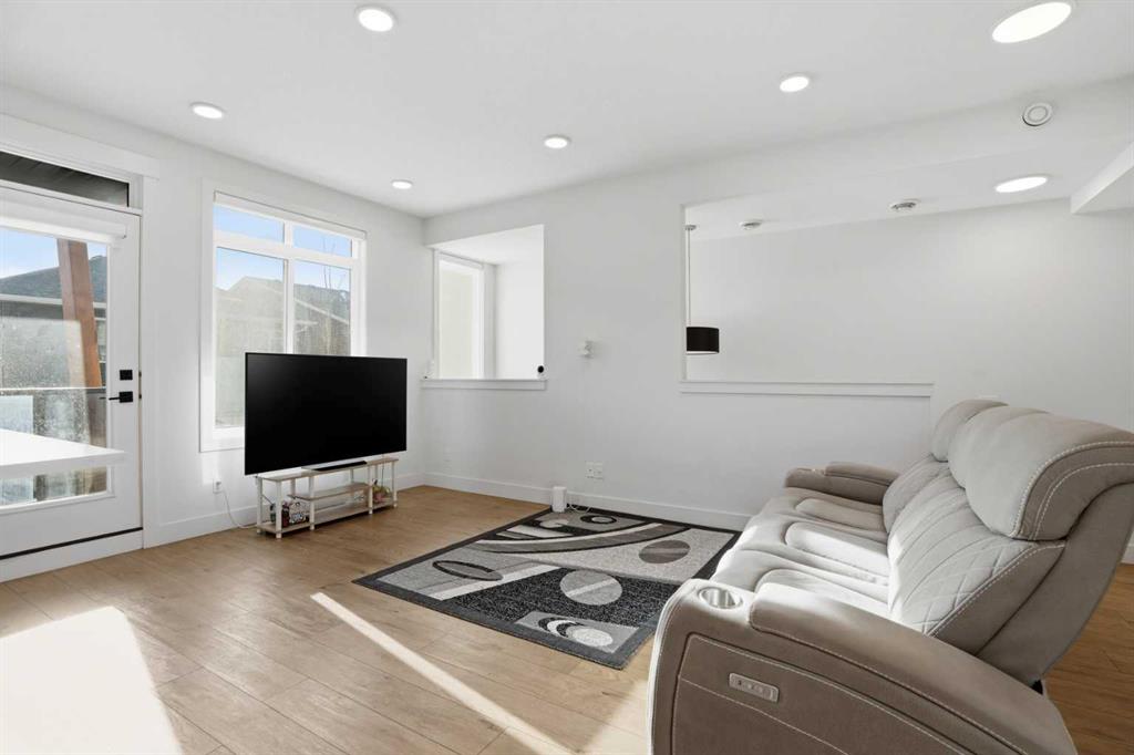 Additional image 4 of 402-10060 46 Street NE, Calgary, AB, T3J2H8