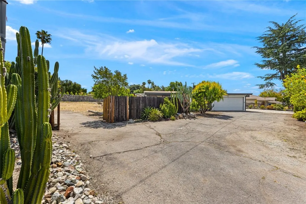 Additional image 68 of 1690 N Mills Ave, Claremont, CA 91711