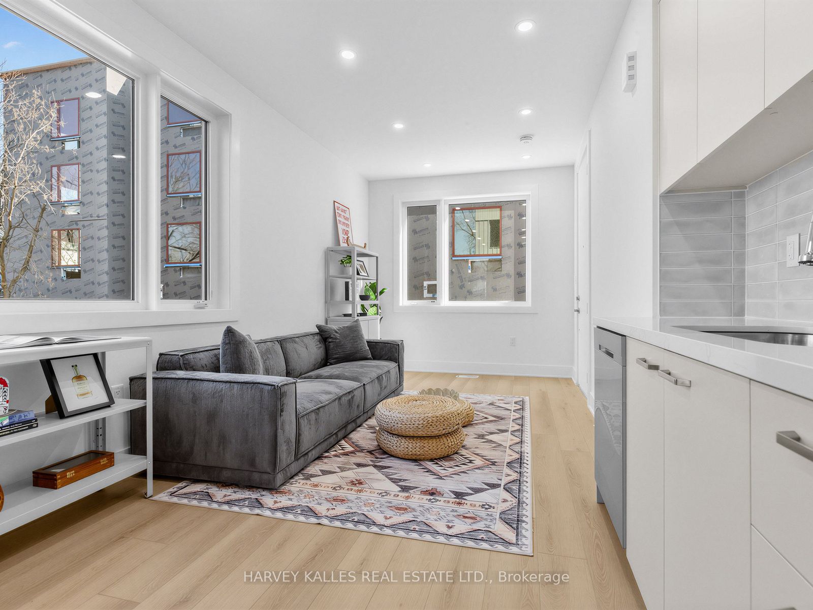 Additional image 2 of 2b-45 Bellevue Avenue, Toronto, ON, M5T 2N5