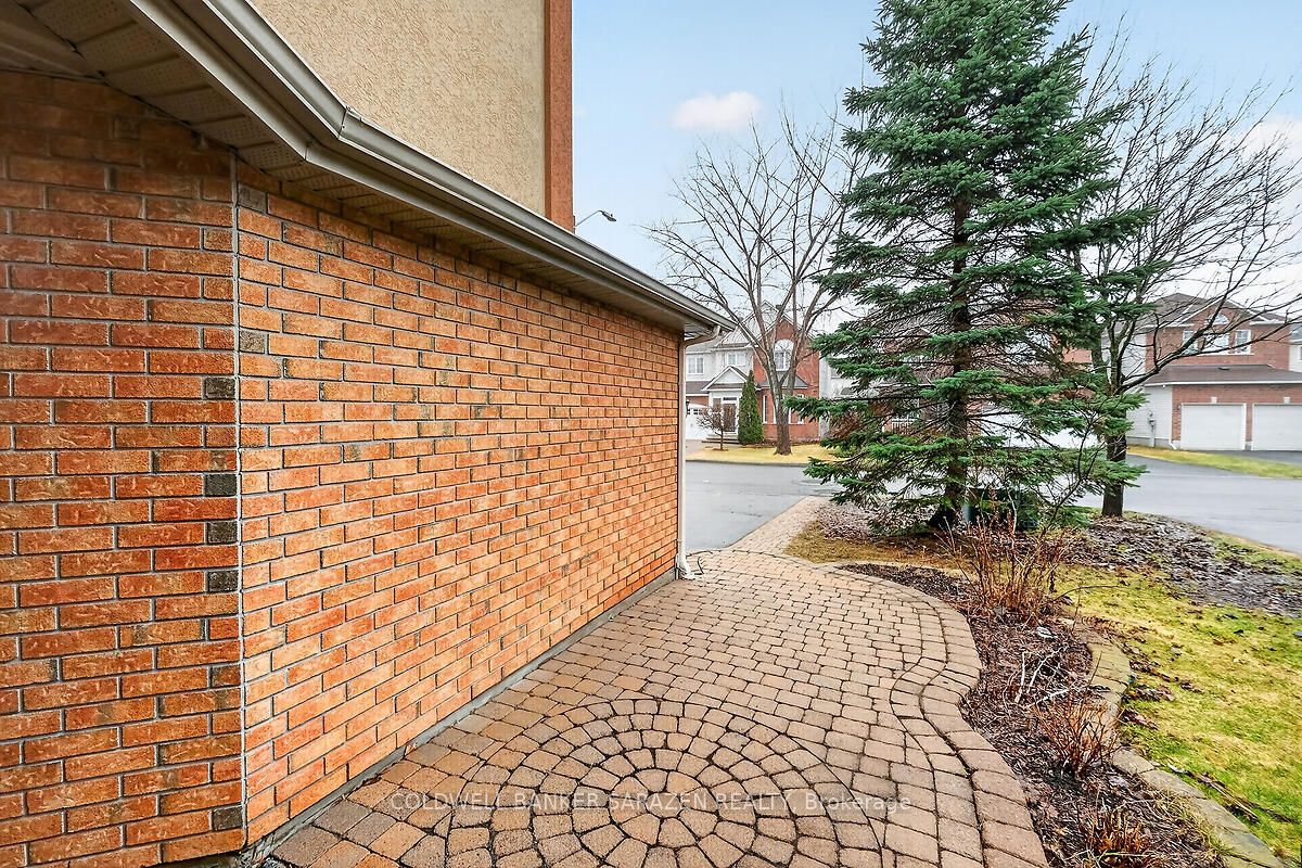 Additional image 4 of 33 Rialto Way, Ottawa, ON, K1T 4B3