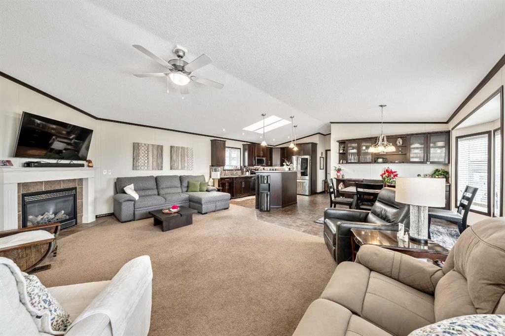 Additional image 3 of 4 Spring Dale Circle SE, Airdrie, AB, T4A 1N8