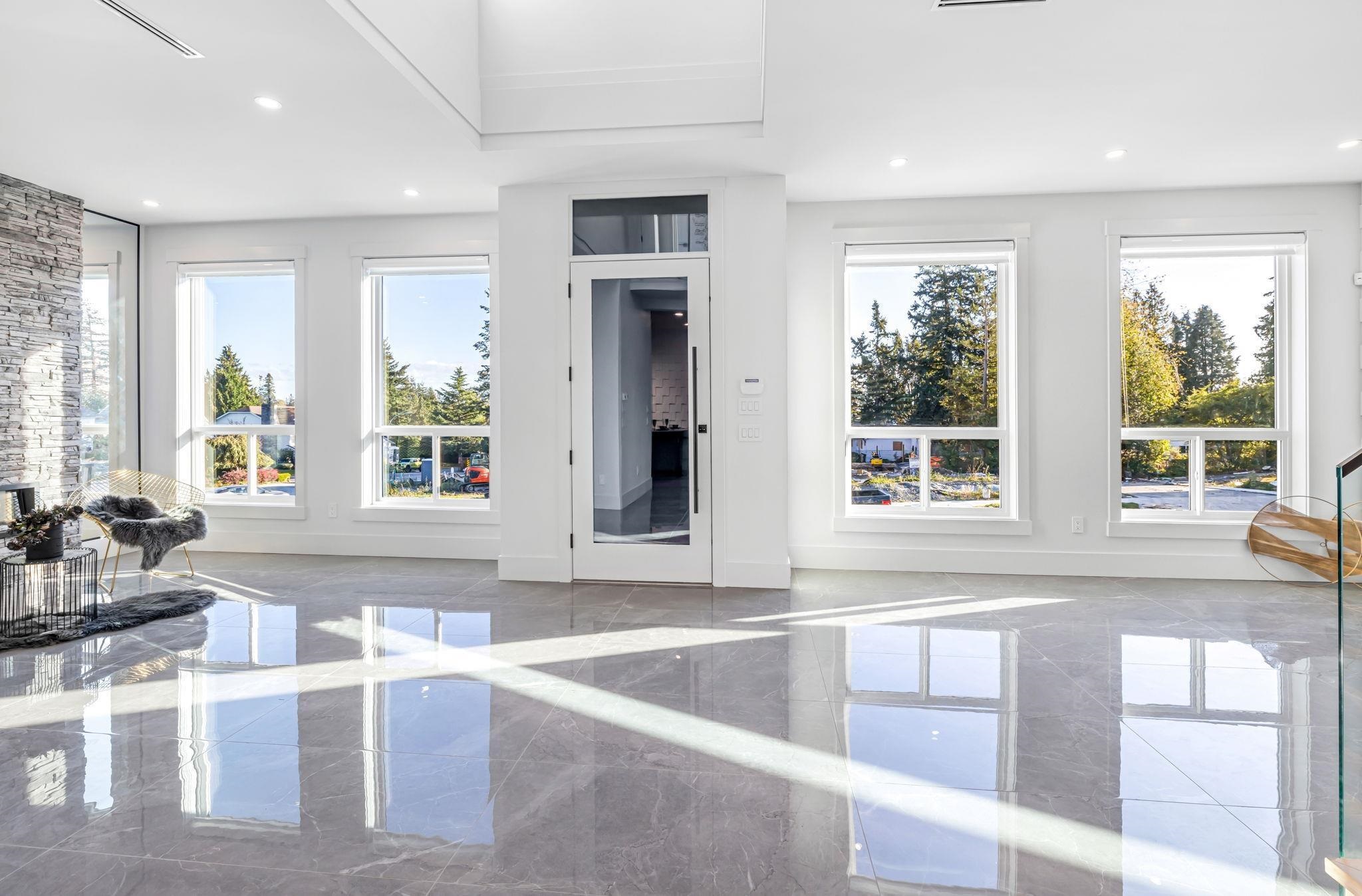 Additional image 3 of 16059 9a Avenue, Surrey, BC, V4A 4W5