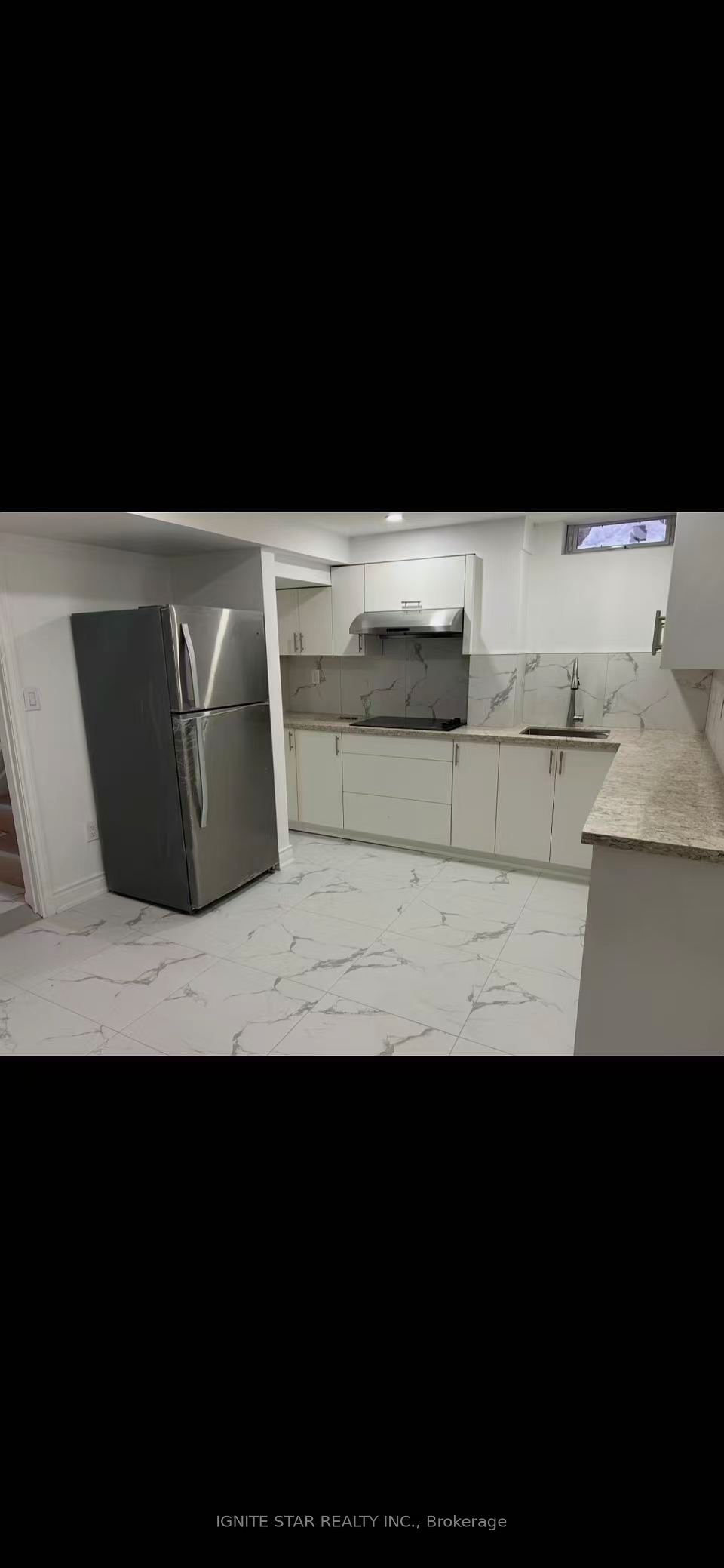 2599 Ambercroft Drive, Mississauga, ON, L5M 4K5
