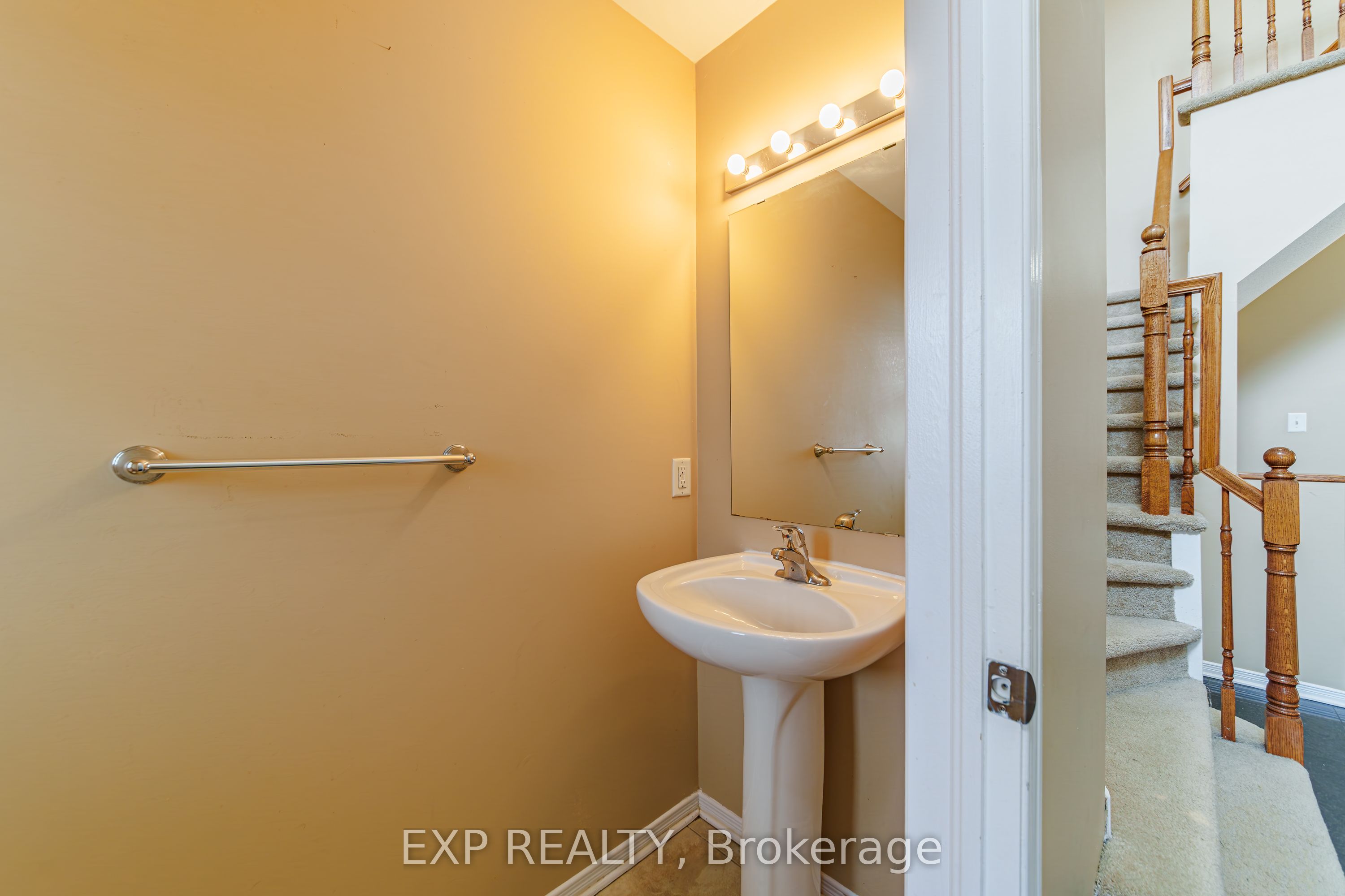 Additional image 2 of 356 West Ridge Drive, Ottawa