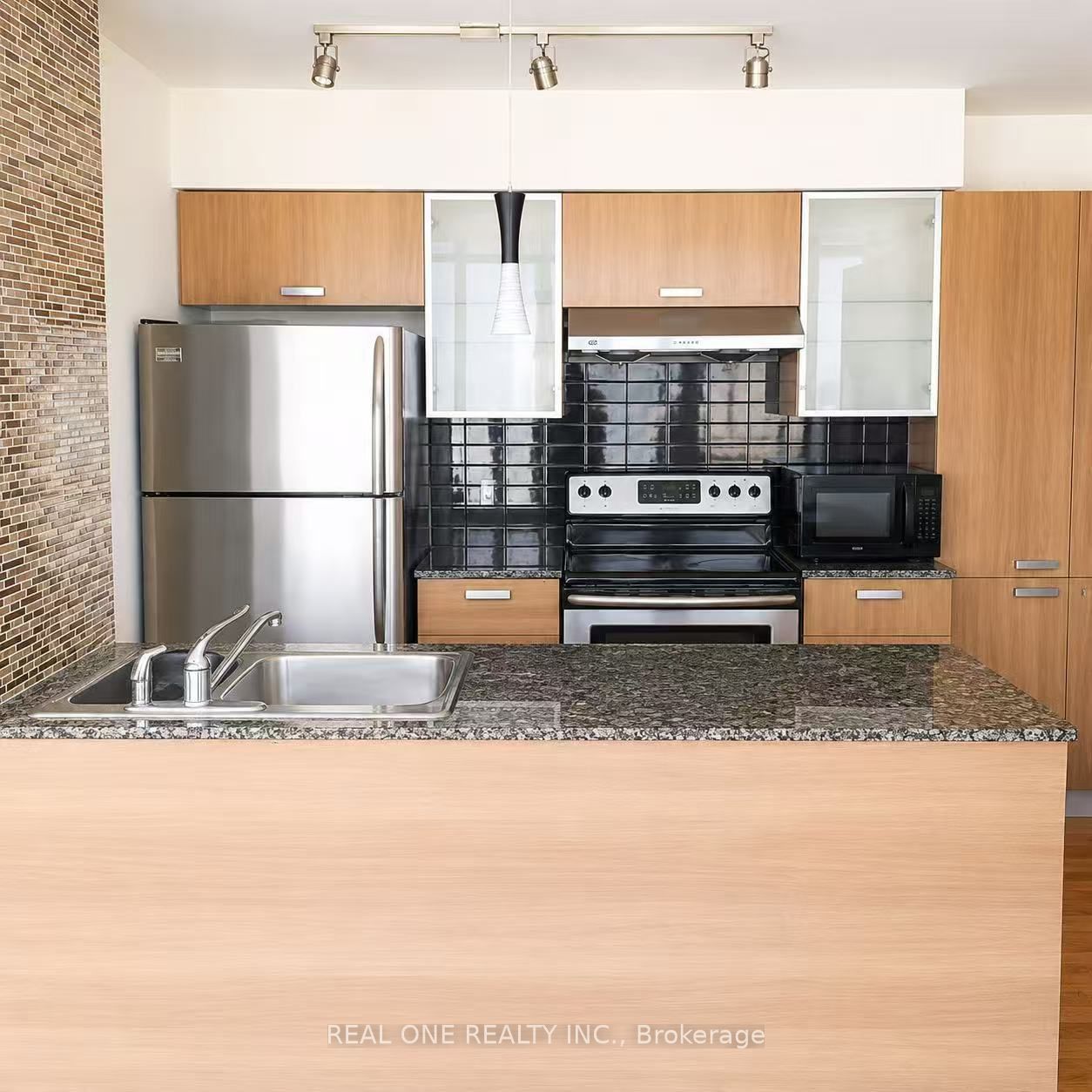 Additional image 4 of 3606-38 Grenville Avenue, Toronto, ON, M4Y 1A5