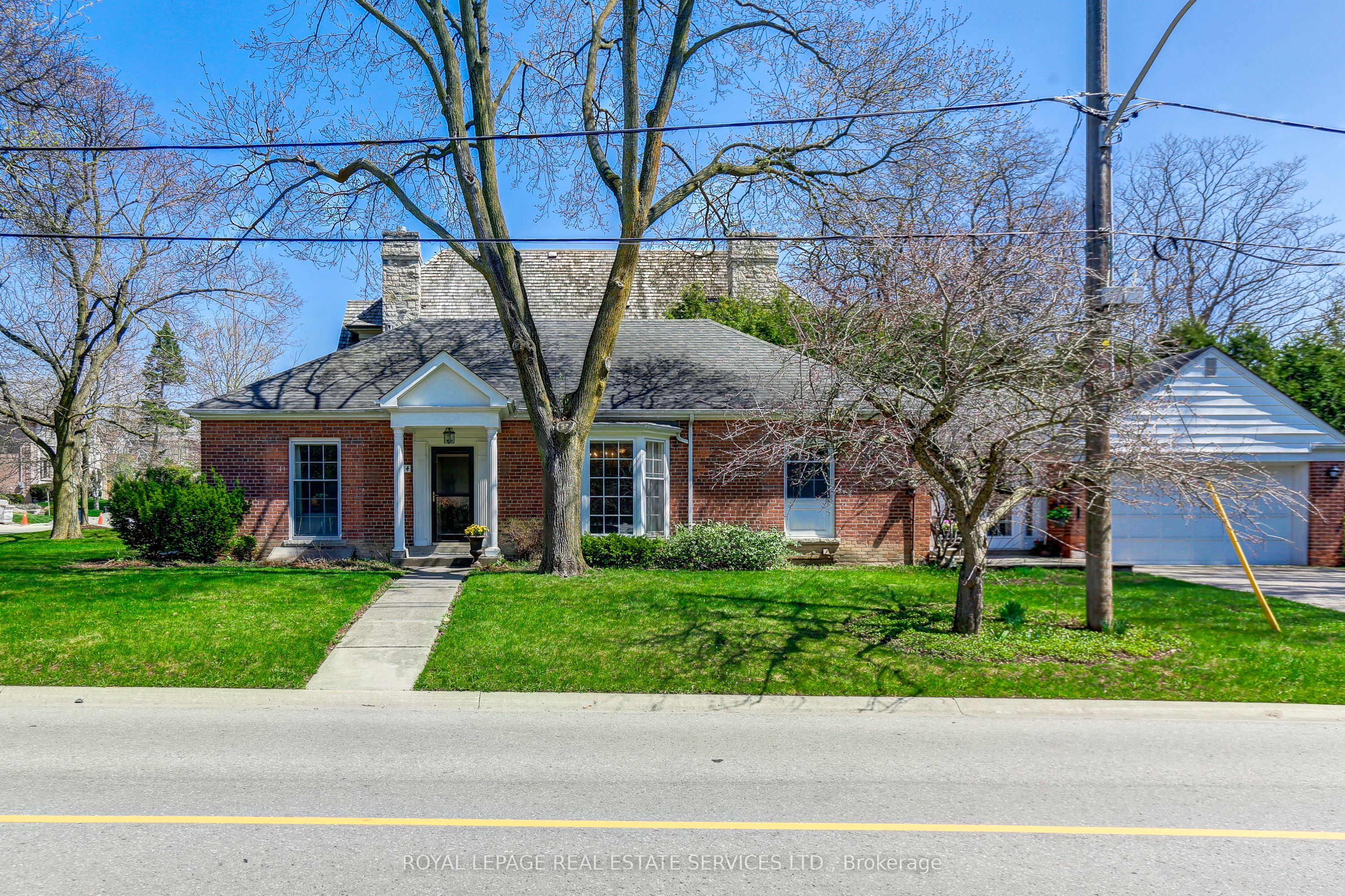 Additional image 2 of 44 Highland Crescent, Toronto, ON, M2L 1G6