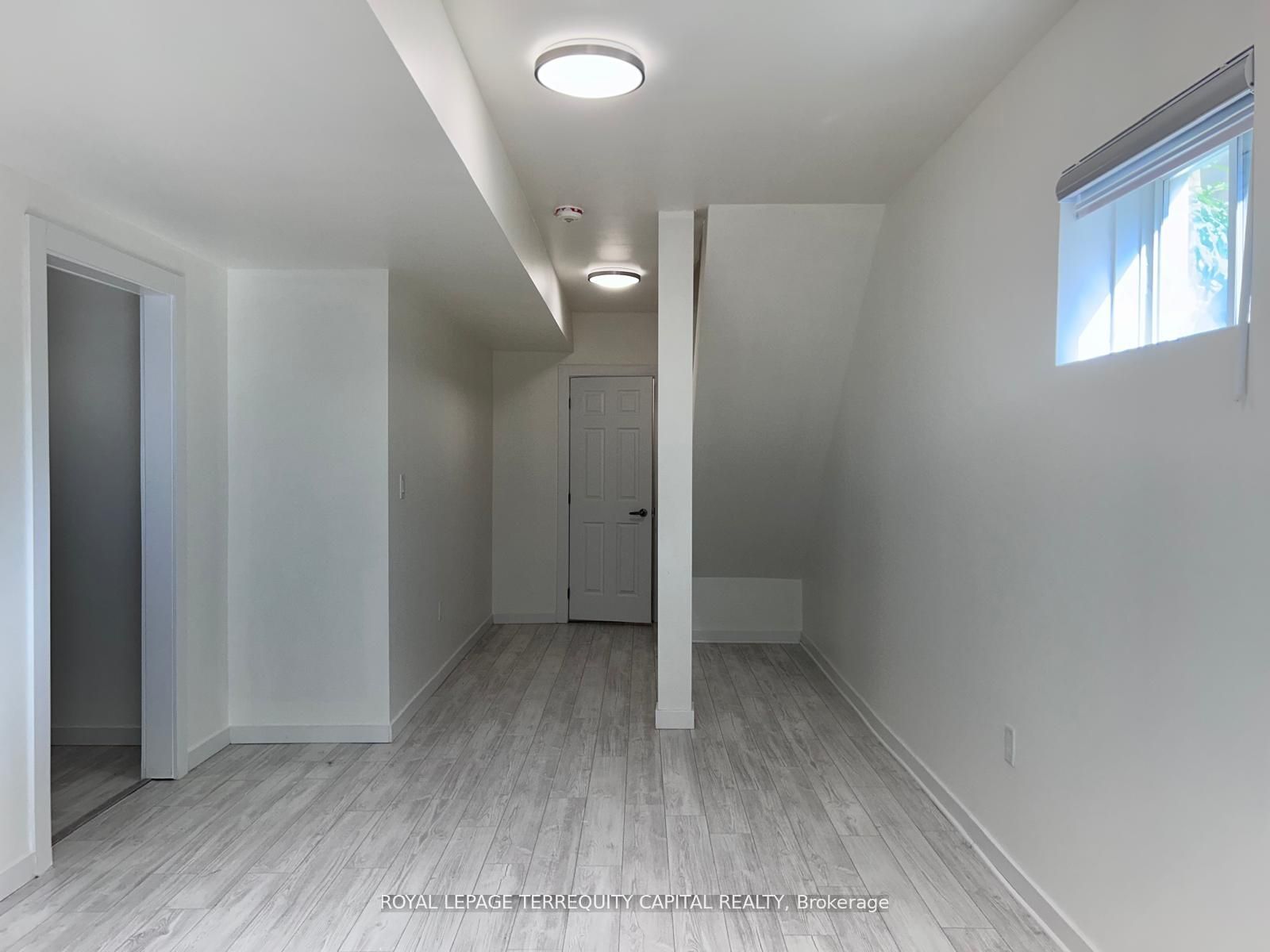 Additional image 6 of Lower-58 Wessenger Drive, Barrie, ON, L4N 8P8