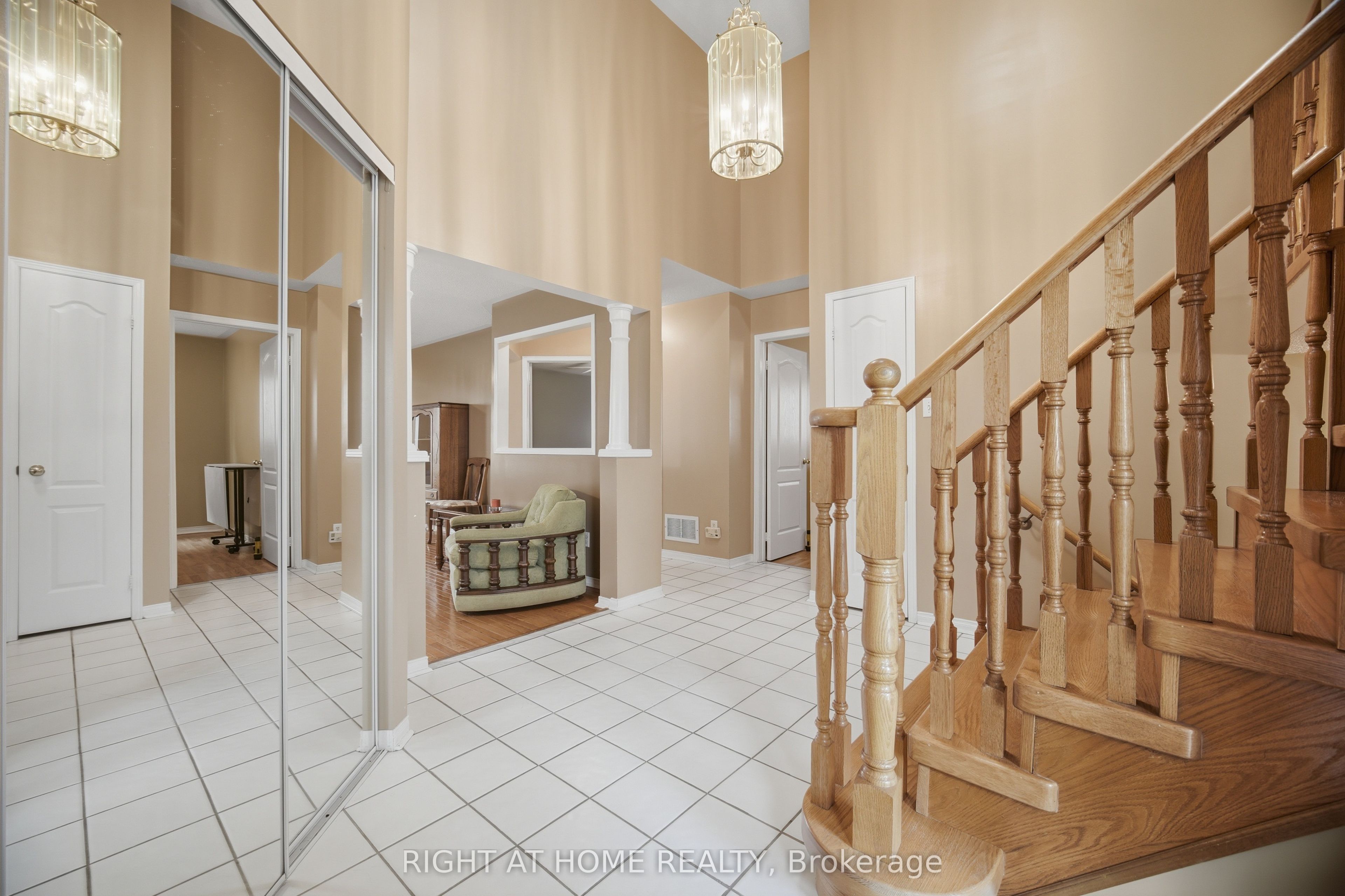 Additional image 5 of 6113 Maple Gate Circle, Mississauga, ON, L5N 7B1