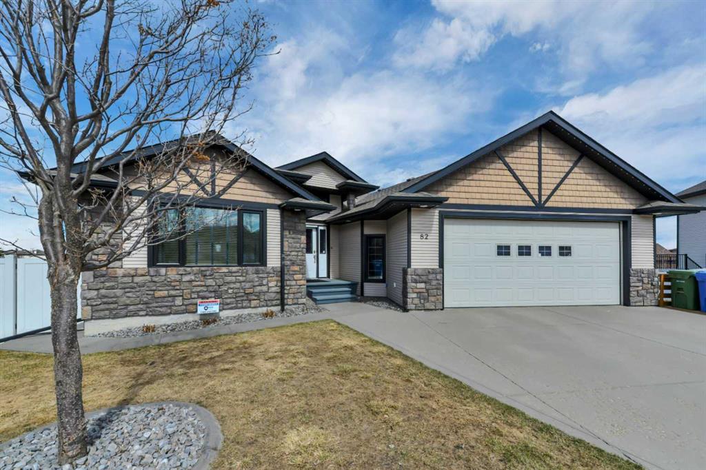 82 Ingram Close, Red Deer, AB, T4R 0A3