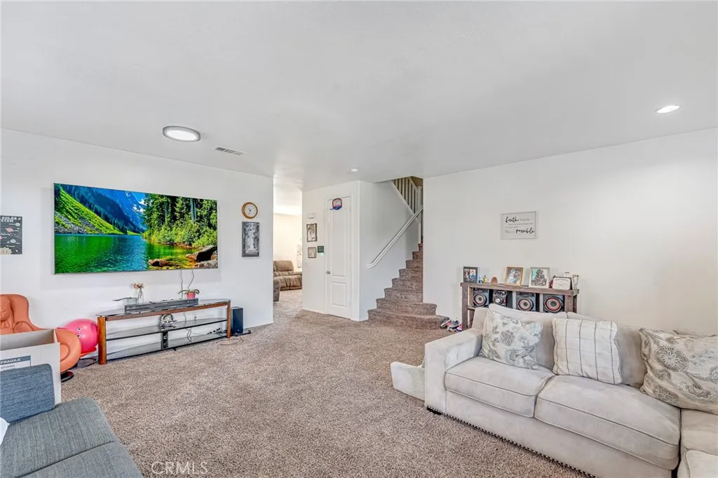 Additional image 6 of 8991 Guadalupe Ave, Oak Hills, CA 92344