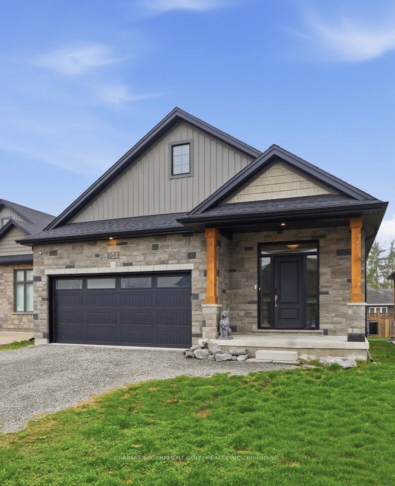 MAIN-1049 Kettle Court, Fort Erie, ON, L2A 1H3