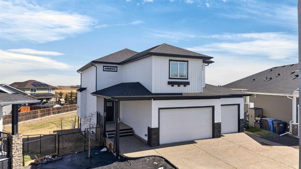 10 Bishop Circle, Carstairs, AB, T0M 0N0