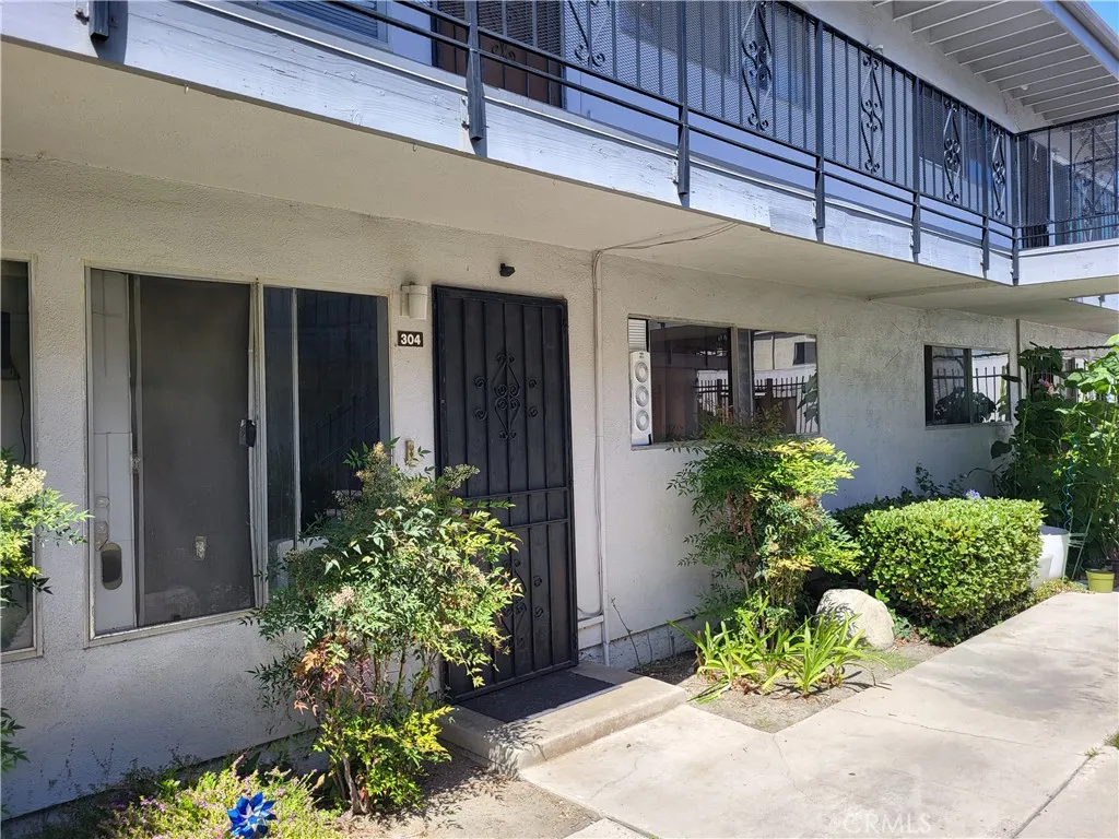 5500 Ackerfield Ave Unit 304, Long Beach, CA 90805 photo 2