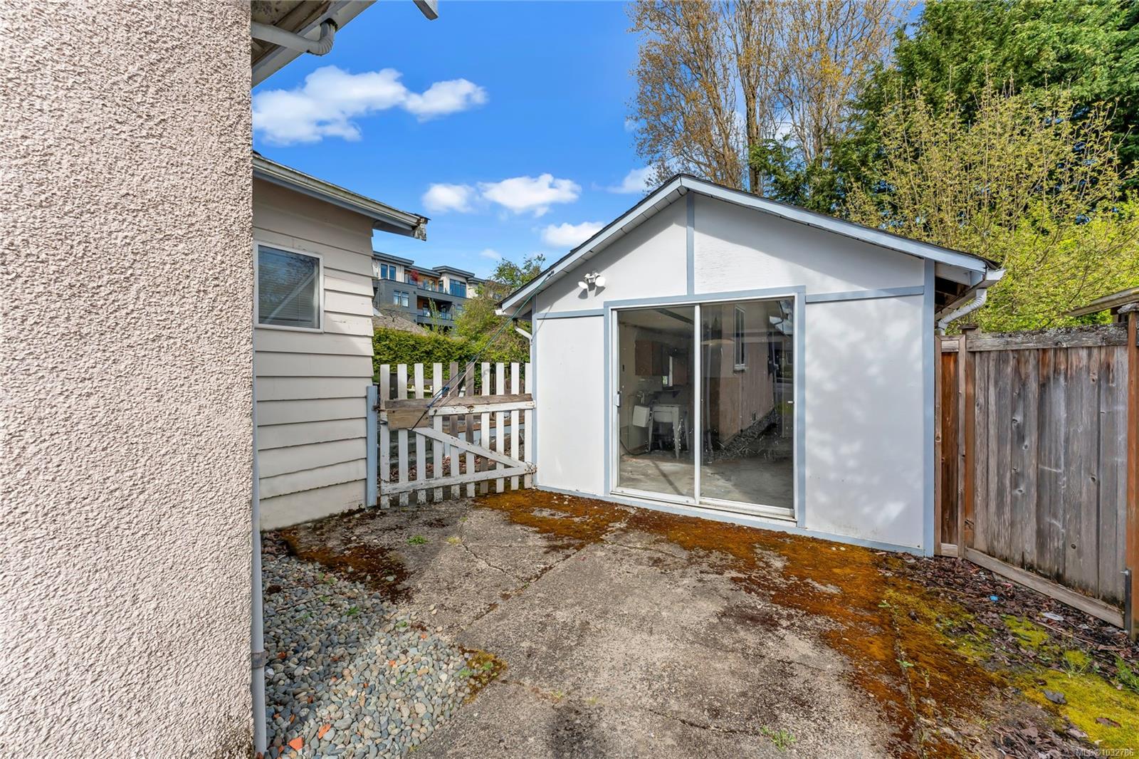 Additional image 3 of 9691 Fifth Street, Sidney, BC, V8L 2W9