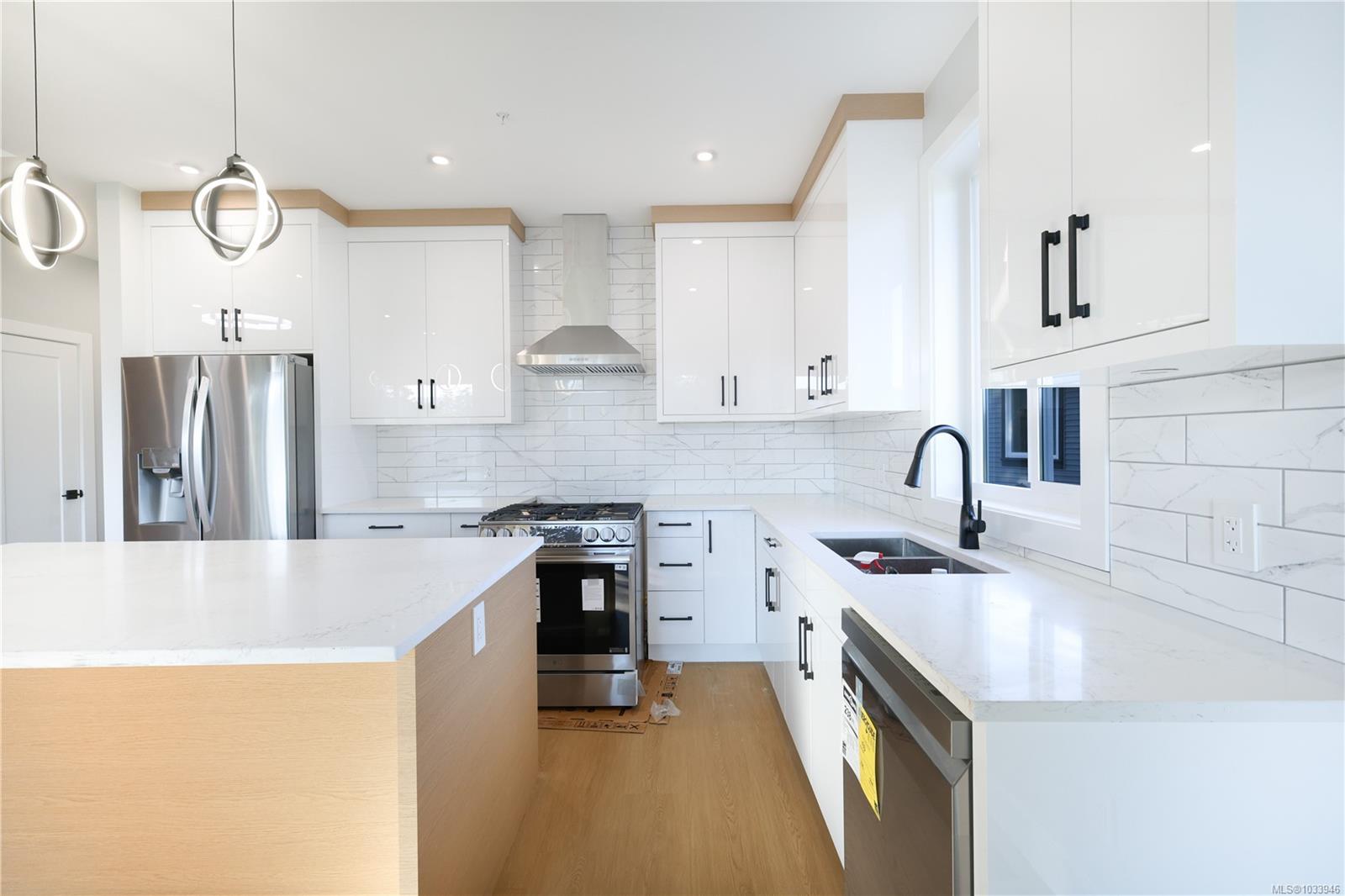 Additional image 3 of 410 Diamond Boulevard, Nanaimo, BC, V9T 2R7