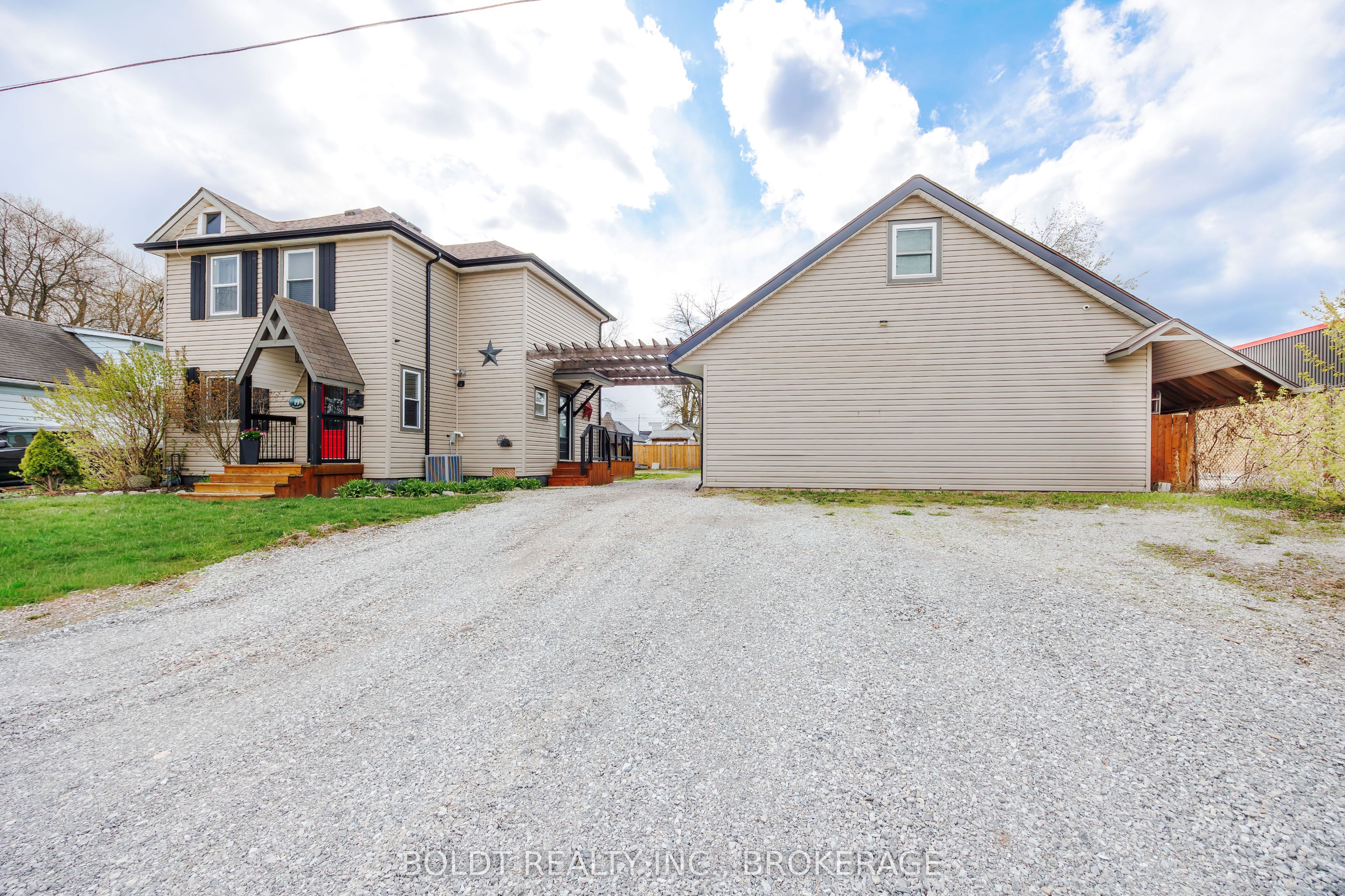 Additional image 2 of 19 Patricia Avenue, Welland, ON, L3C 1E7