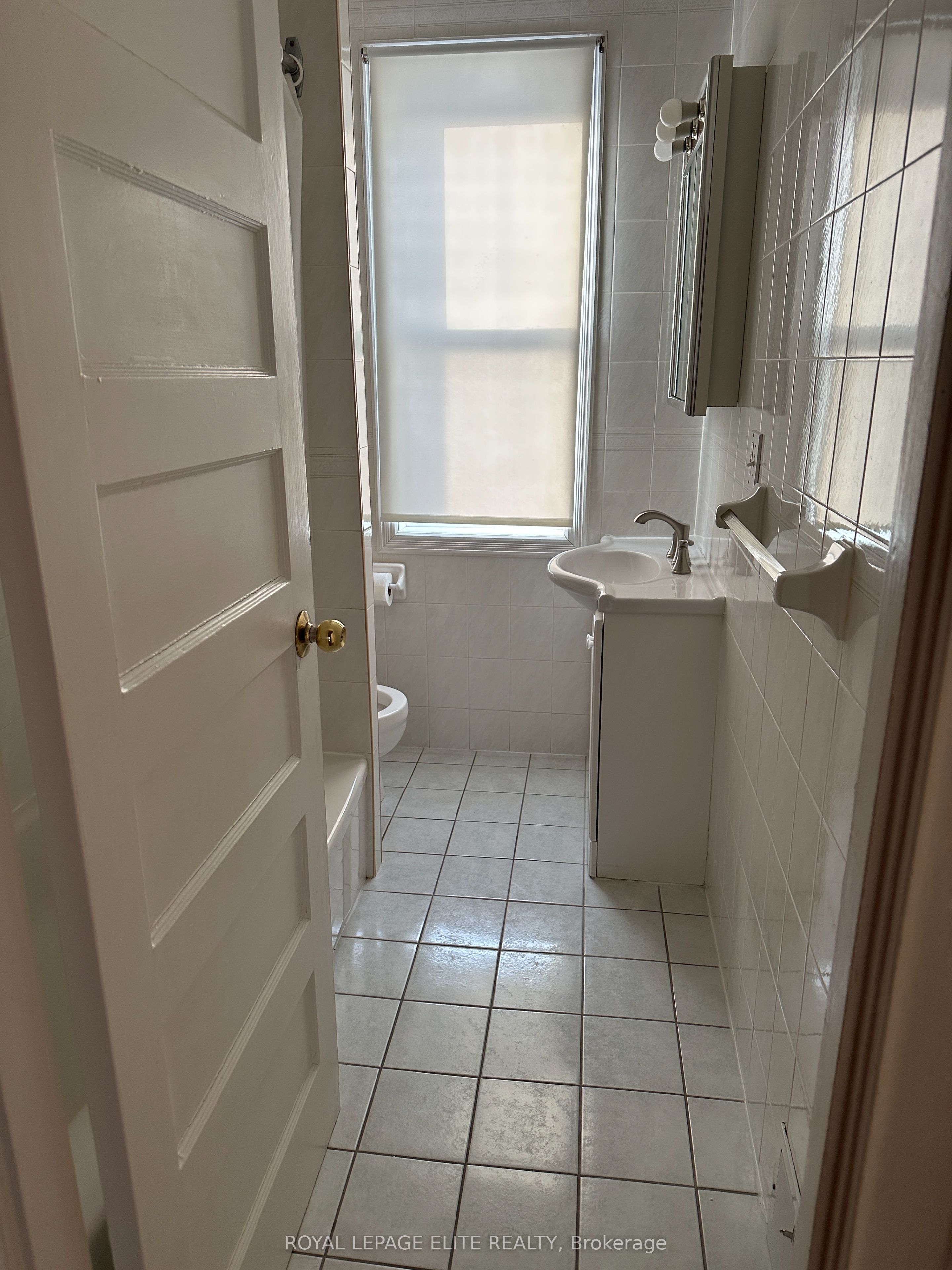 Additional image 5 of 176 Westmount Avenue E, Toronto, ON, M6E 3M8