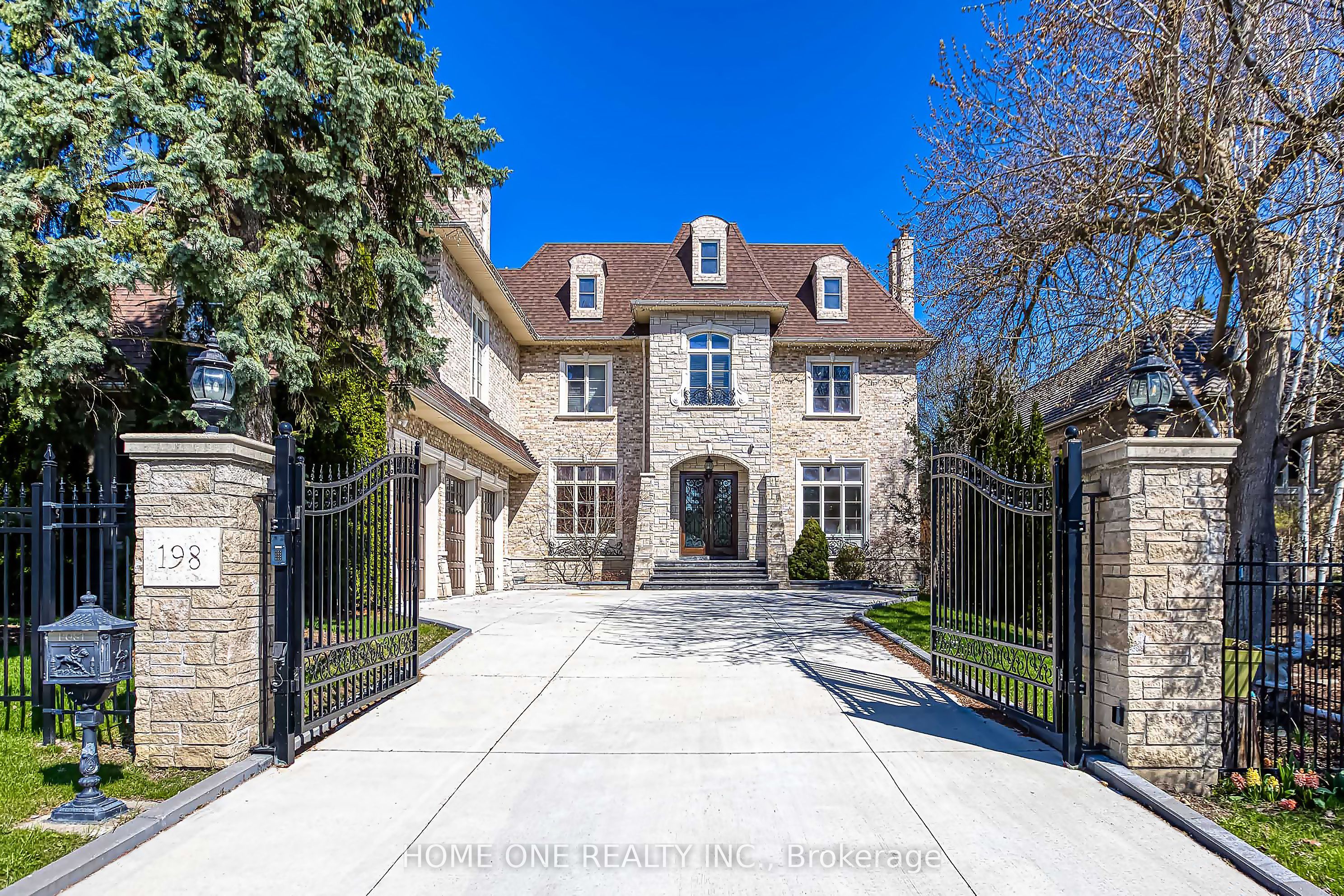 198 May Avenue, Richmond Hill, ON, L4C 3S6