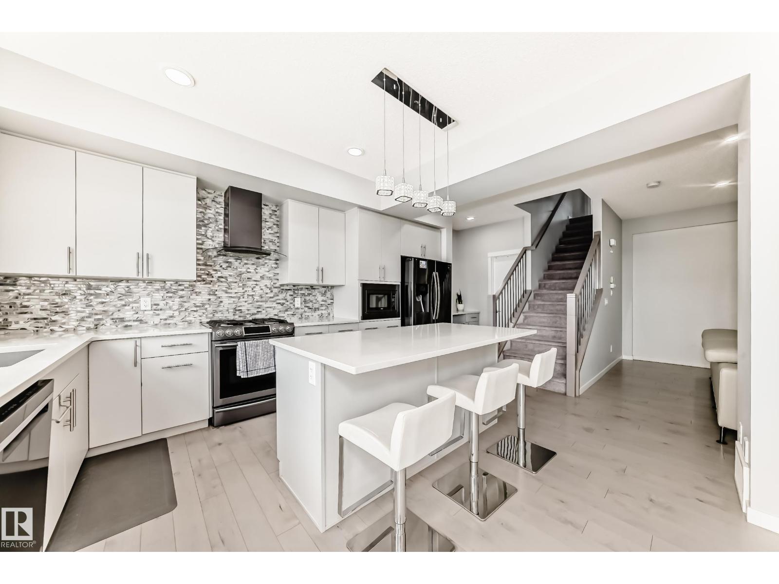 Additional image 6 of 2043 51 Street SW, Edmonton, AB, T6X1Z8