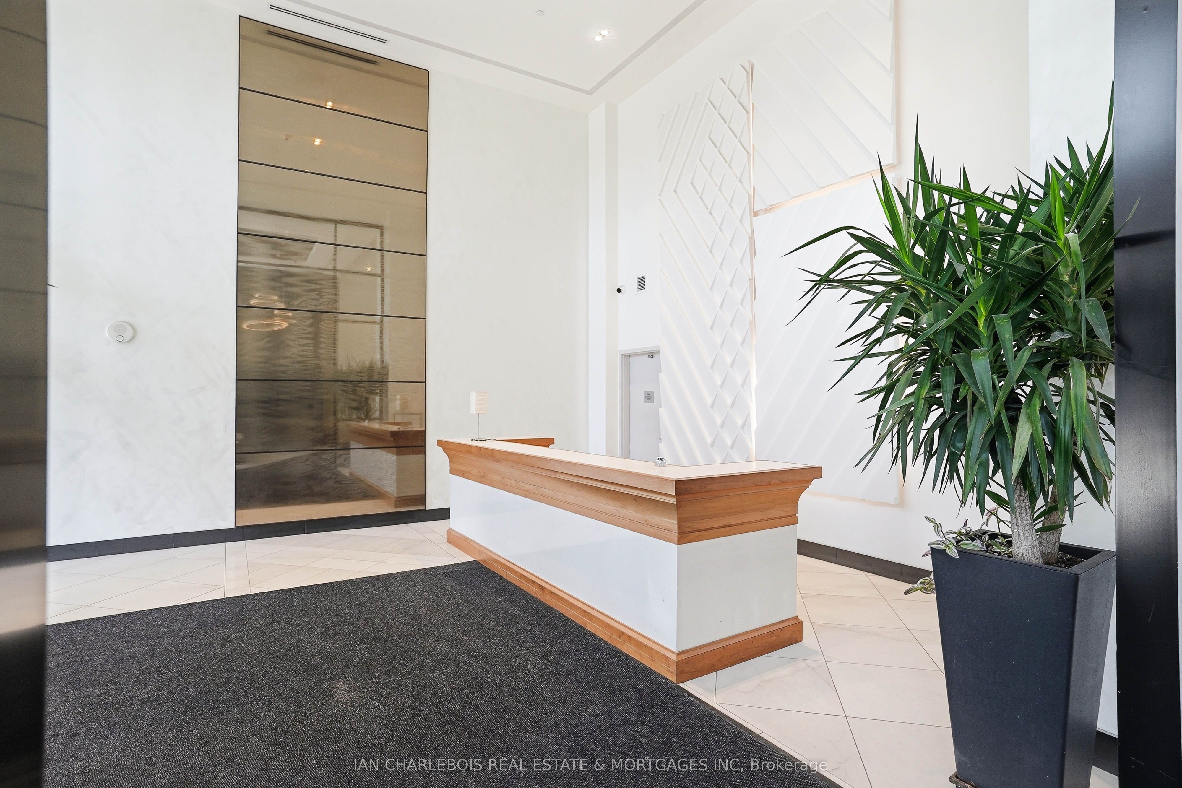 Additional image 3 of 1701-255 Bay Street, Ottawa, ON, K1R 0C5