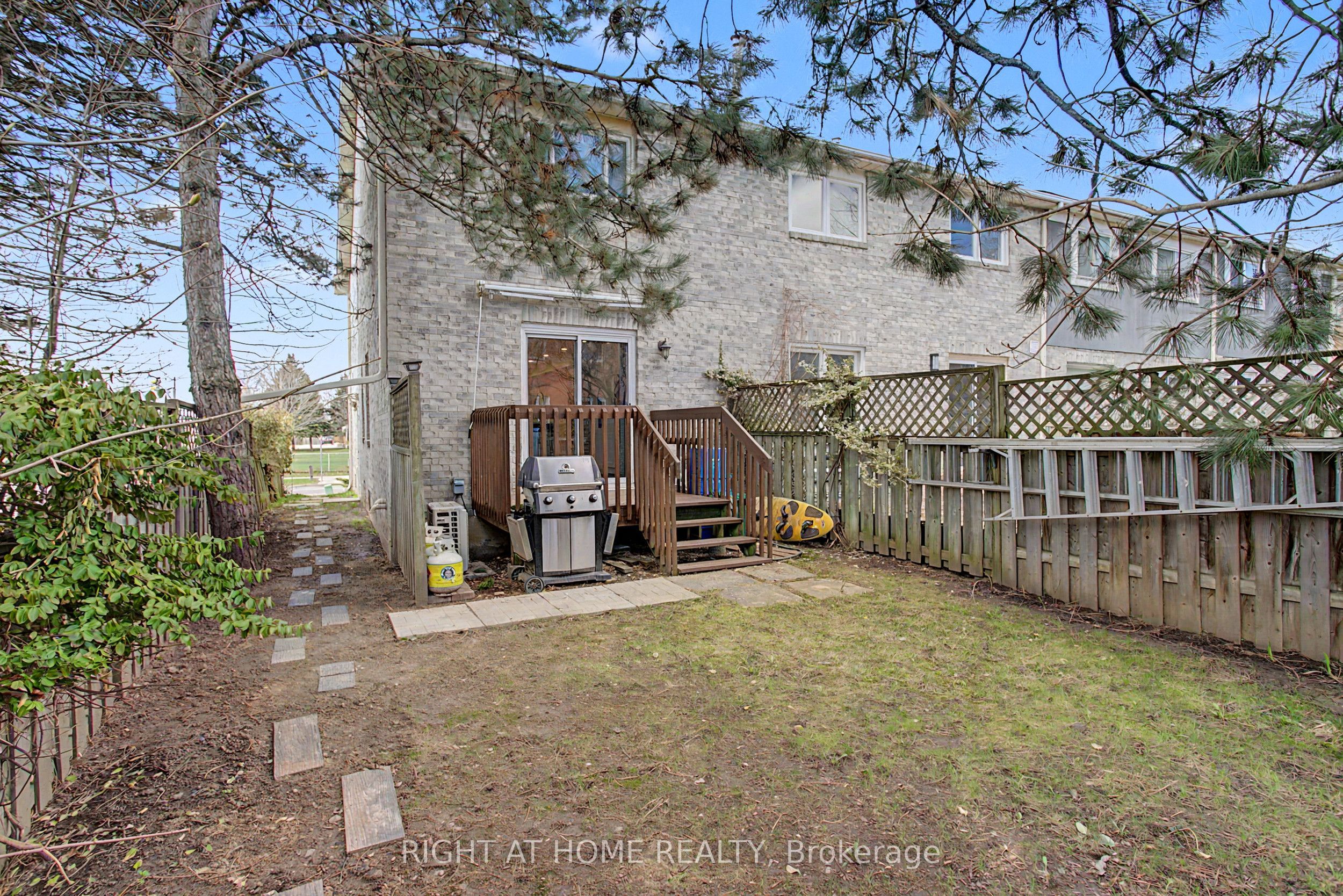 Additional image 3 of 71 Avenue Road, Richmond Hill, ON, L4C 9N6