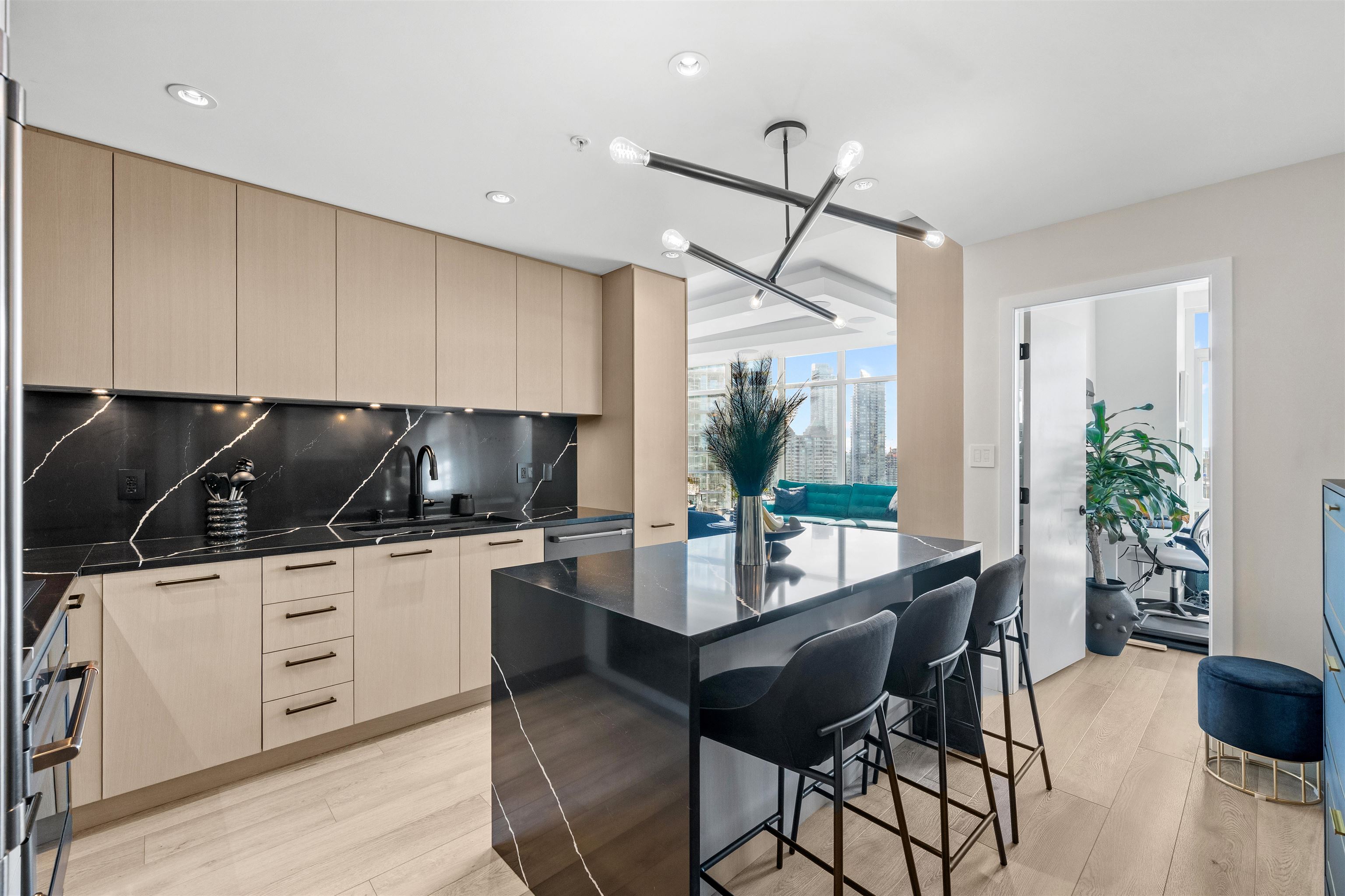 Additional image 2 of 2110-1788 Gilmore Avenue, Burnaby, BC, V5C 0L5