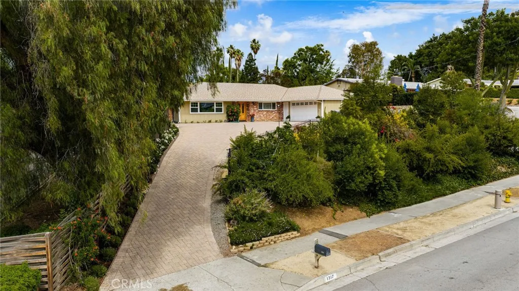 Additional image 4 of 1317 S Center St, Redlands, CA 92373