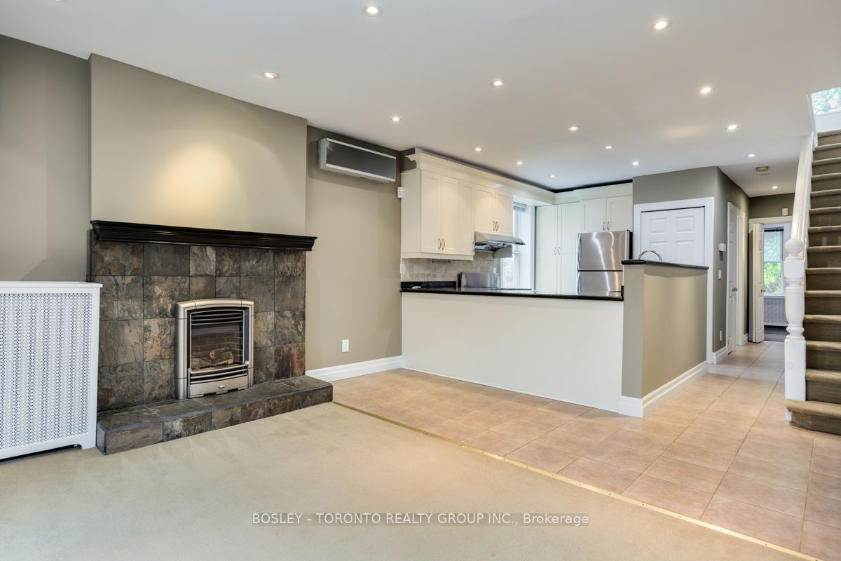 Additional image 4 of Upper-253 Bedford Road, Toronto, ON, M5R 2L3