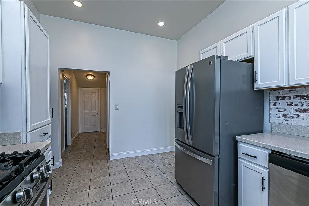 Additional image 50 of 203 E Walnut Ave, Lompoc, CA 93436