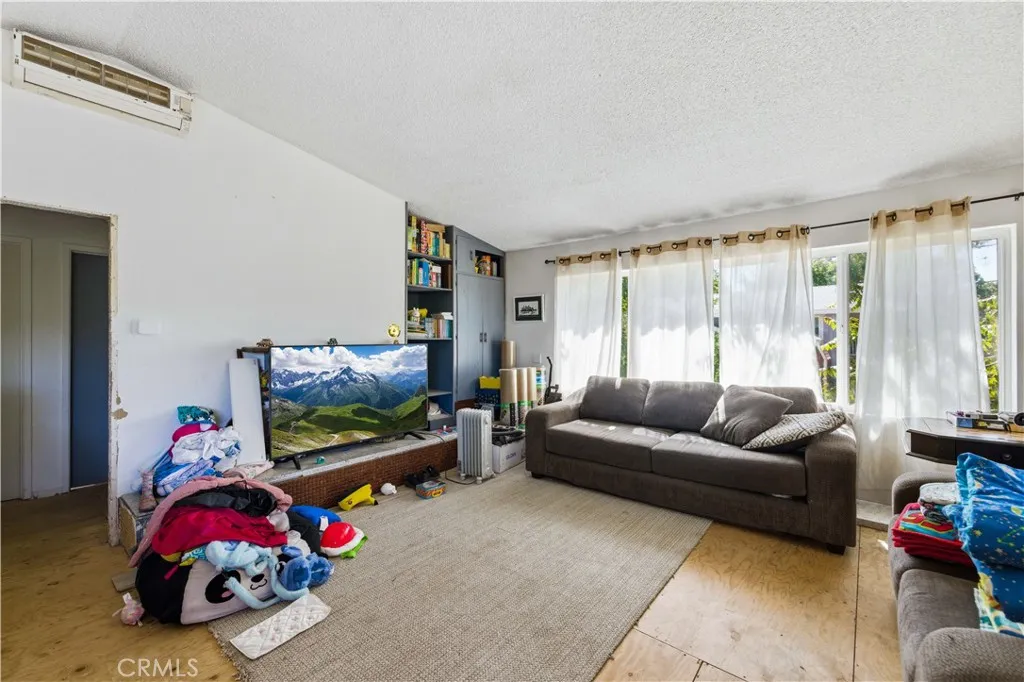 Additional image 22 of 14971 Sunnydale Dr, Lake Hughes, CA 93532