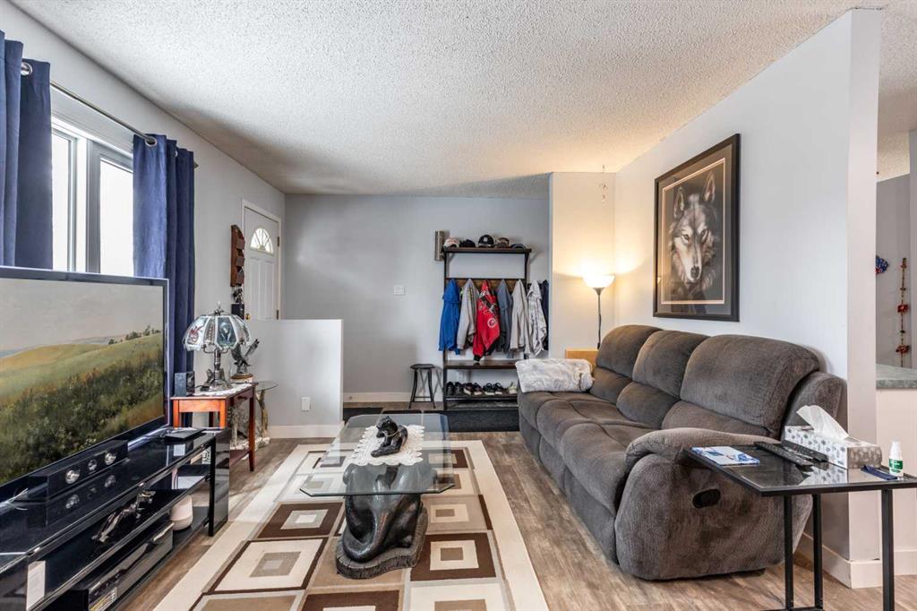 Additional image 5 of 2405 16 Avenue SE, Medicine Hat, AB, T1A 3T5