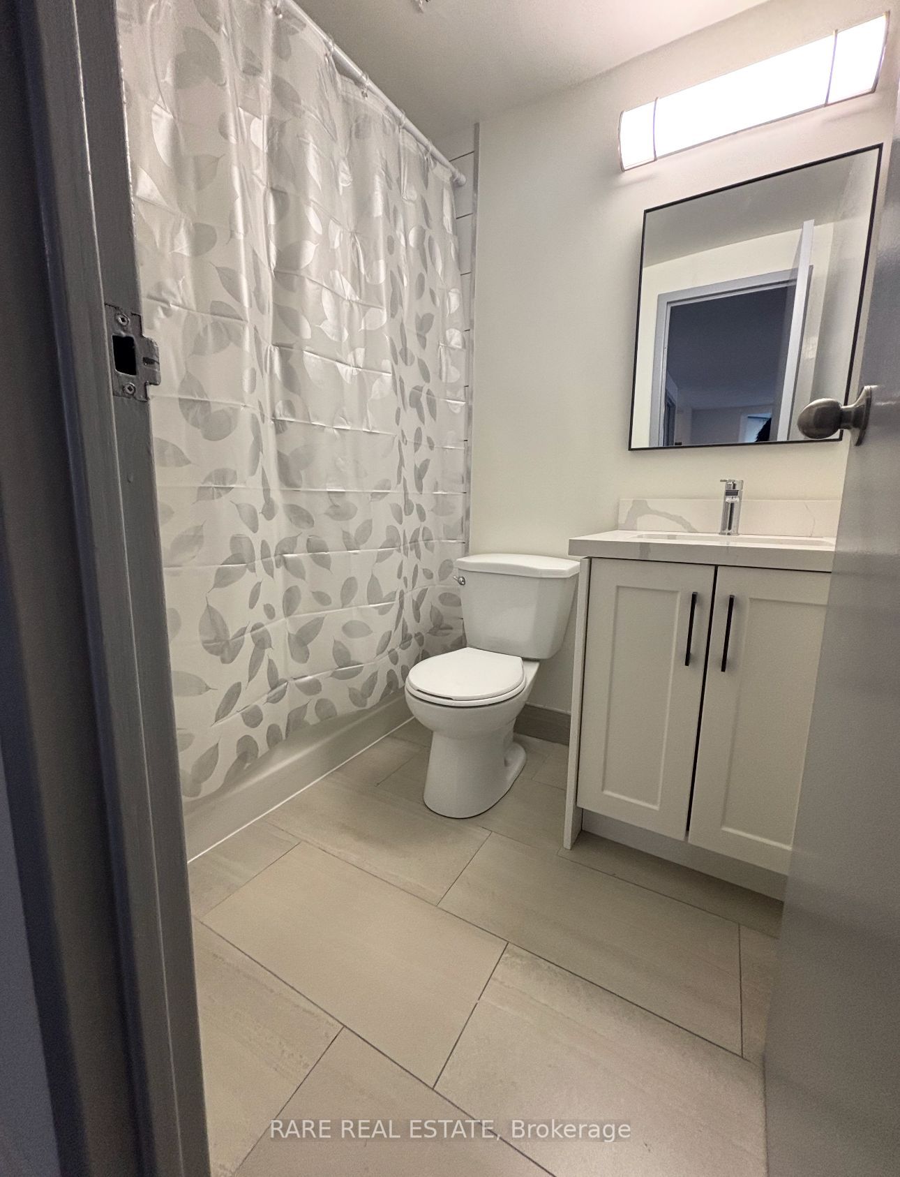 Additional image 3 of 4-99 Bellevue Avenue, Toronto, ON, M5T 2N8