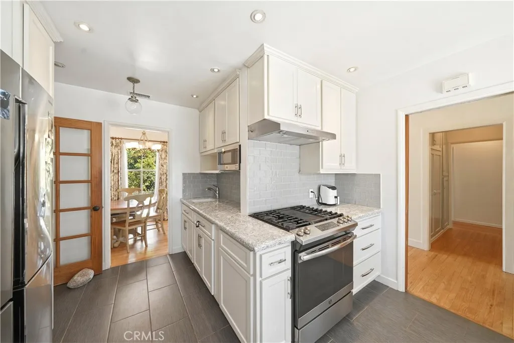 Additional image 58 of 824 N Redondo E Dr E, Anaheim, CA 92801