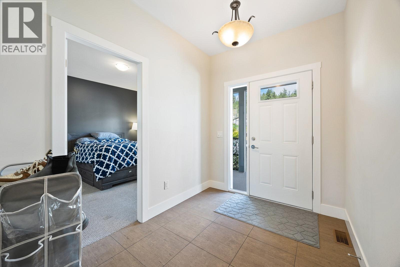 Additional image 2 of 3007 Shetland Road, Kelowna, BC, V1V3A7